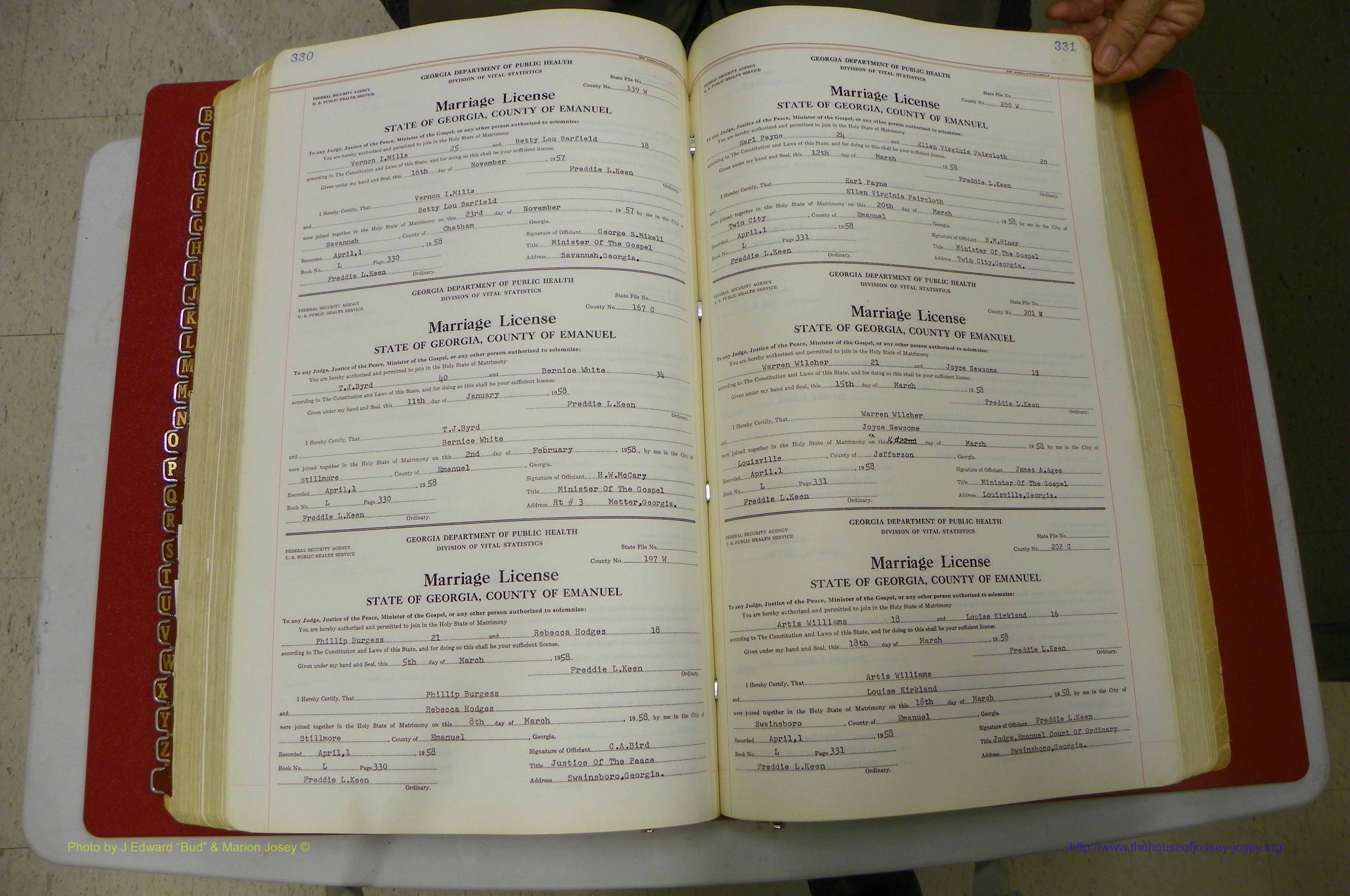 Emanuel Co, GA, Marriages Book L, 1952 - 1962, P 330-331.JPG