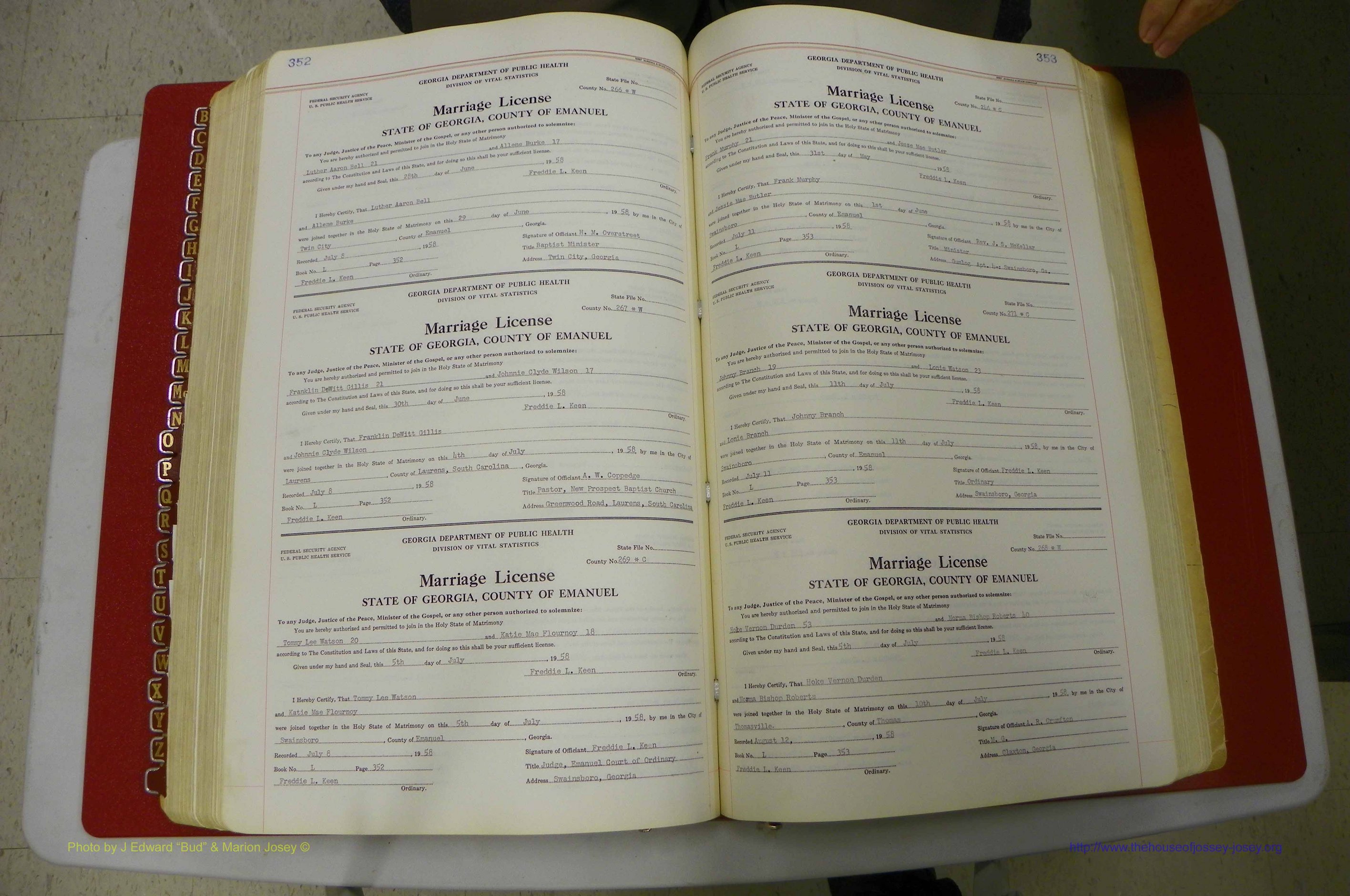 Emanuel Co, GA, Marriages Book L, 1952 - 1962, P 352-353.JPG