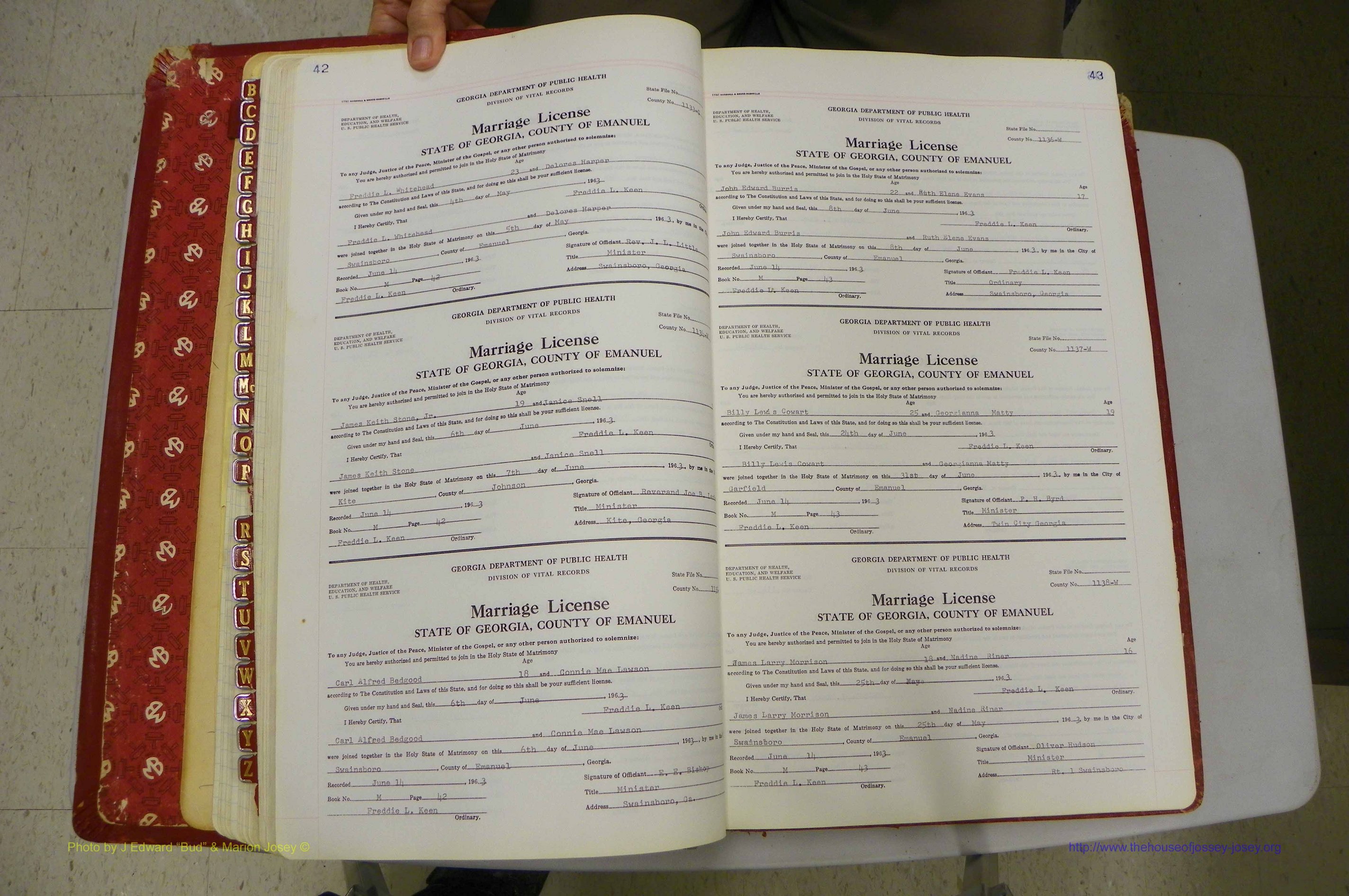 Emanuel Co, GA, Marriages Book M, 1962 - 1974, P 042-043.JPG