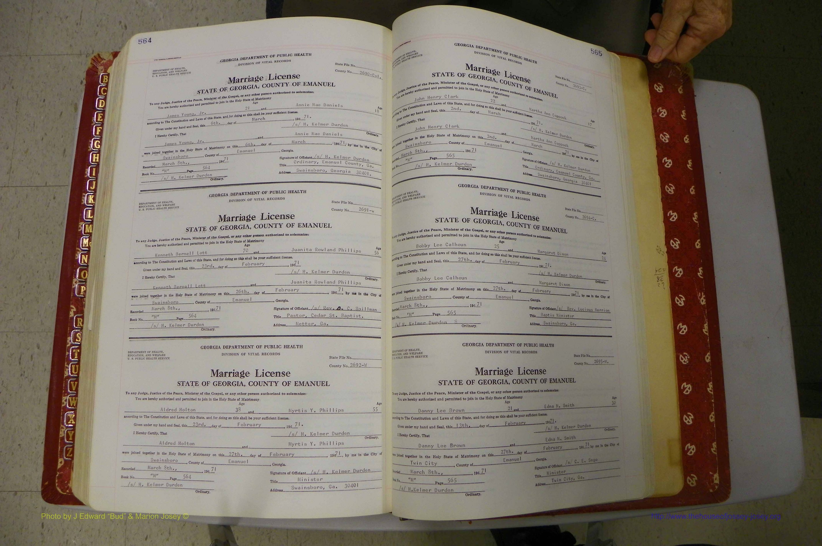 Emanuel Co, GA, Marriages Book M, 1962 - 1974, P 564-565.JPG