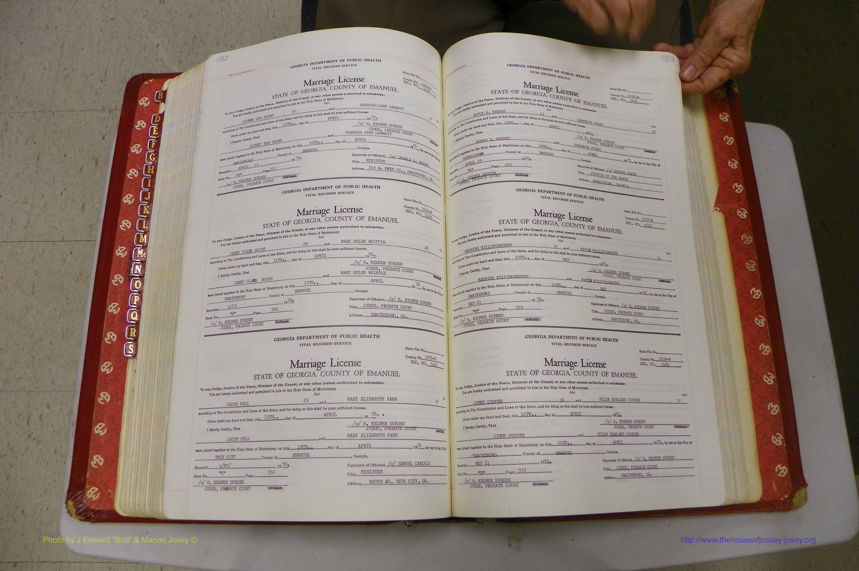 Emanuel Co, GA, Marriages Book N, 1971 - 1979, P 352-353.JPG