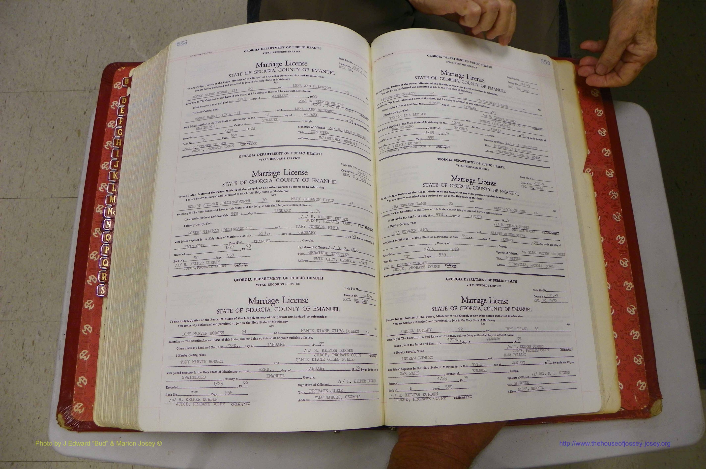 Emanuel Co, GA, Marriages Book N, 1971 - 1979, P 558-559.JPG