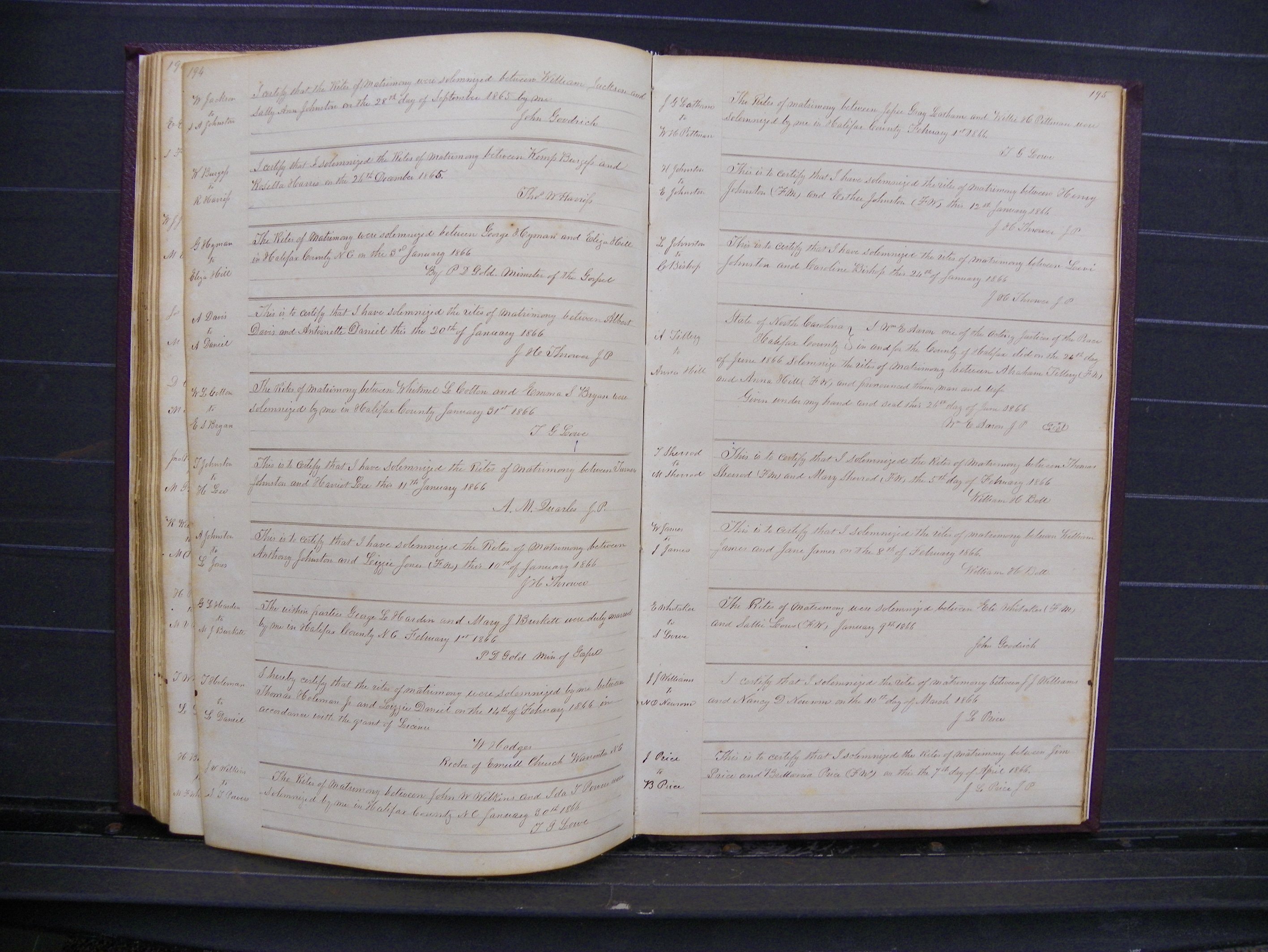 Halifax Marriage Index, 1851-1868 P 194-195.JPG