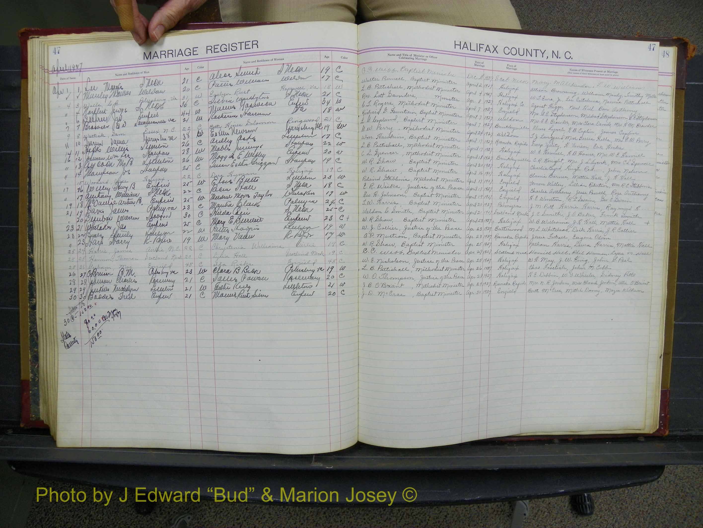 Halifax Marriage Book 10, 1923-1931 P 047.JPG