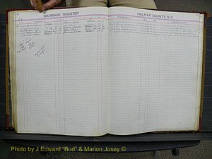 Halifax Marriage Book 10, 1923-1931 P 043.JPG