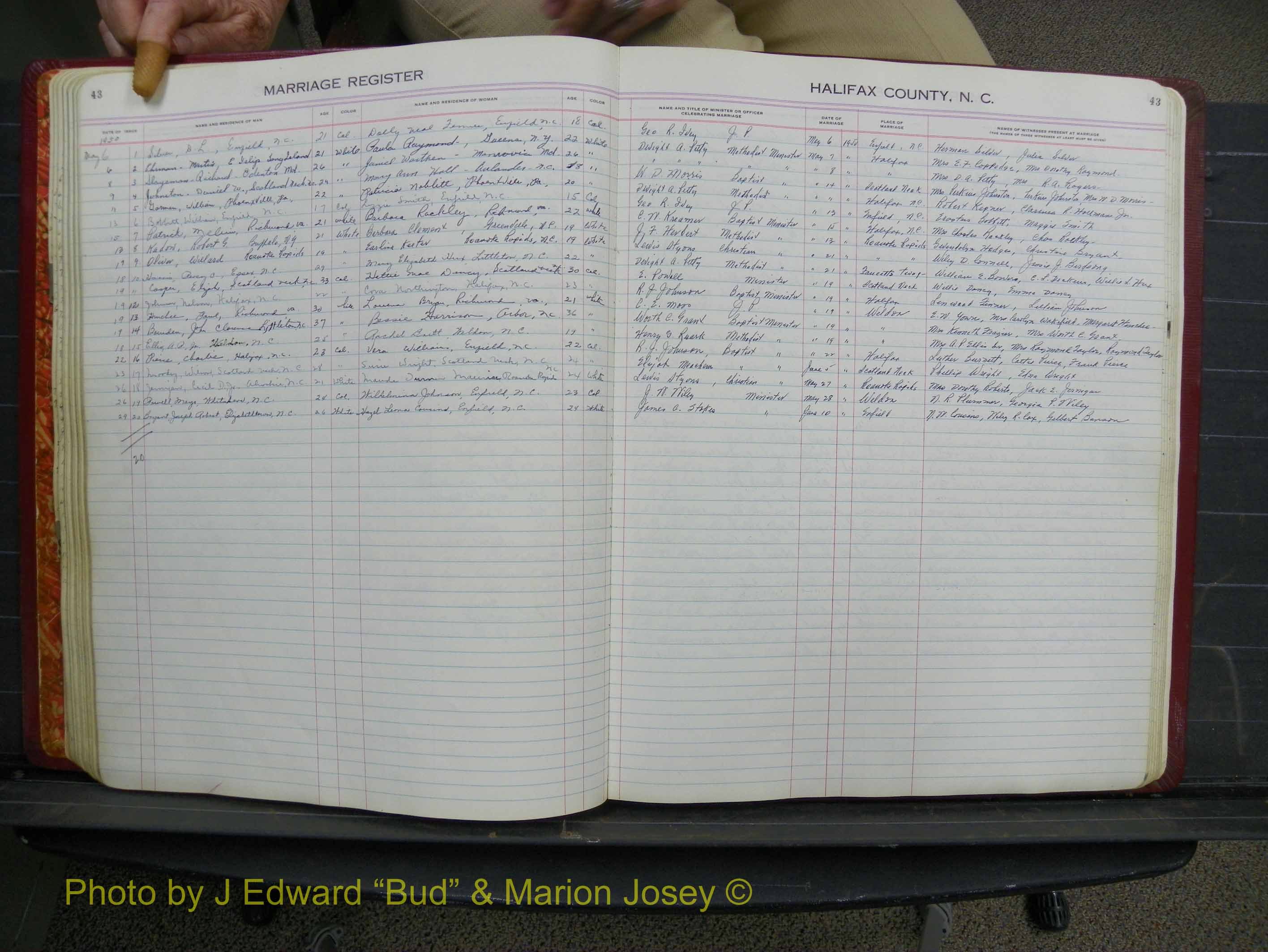 Halifax Marriage Book 12, 1939-1946 P 043.JPG
