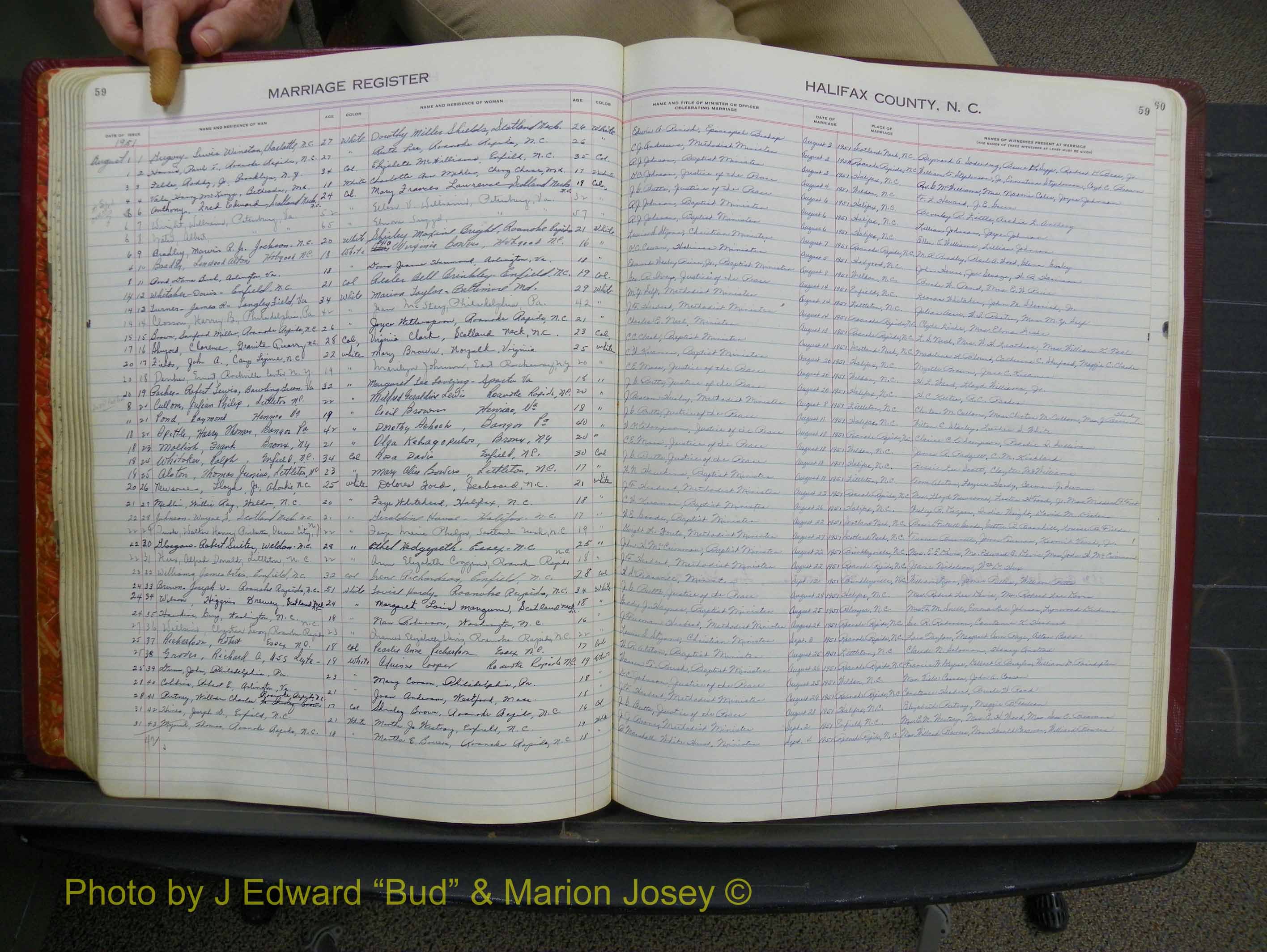 Halifax Marriage Book 12, 1939-1946 P 059.JPG