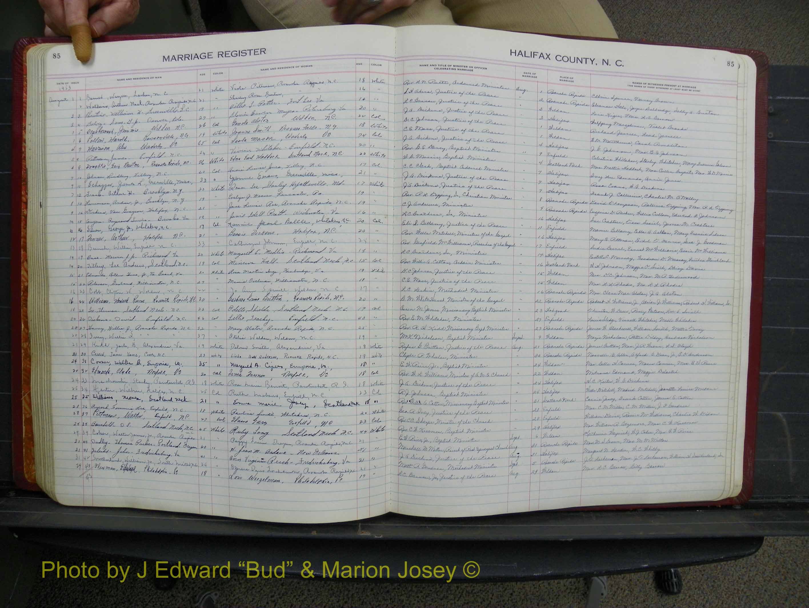 Halifax Marriage Book 12, 1939-1946 P 085.JPG