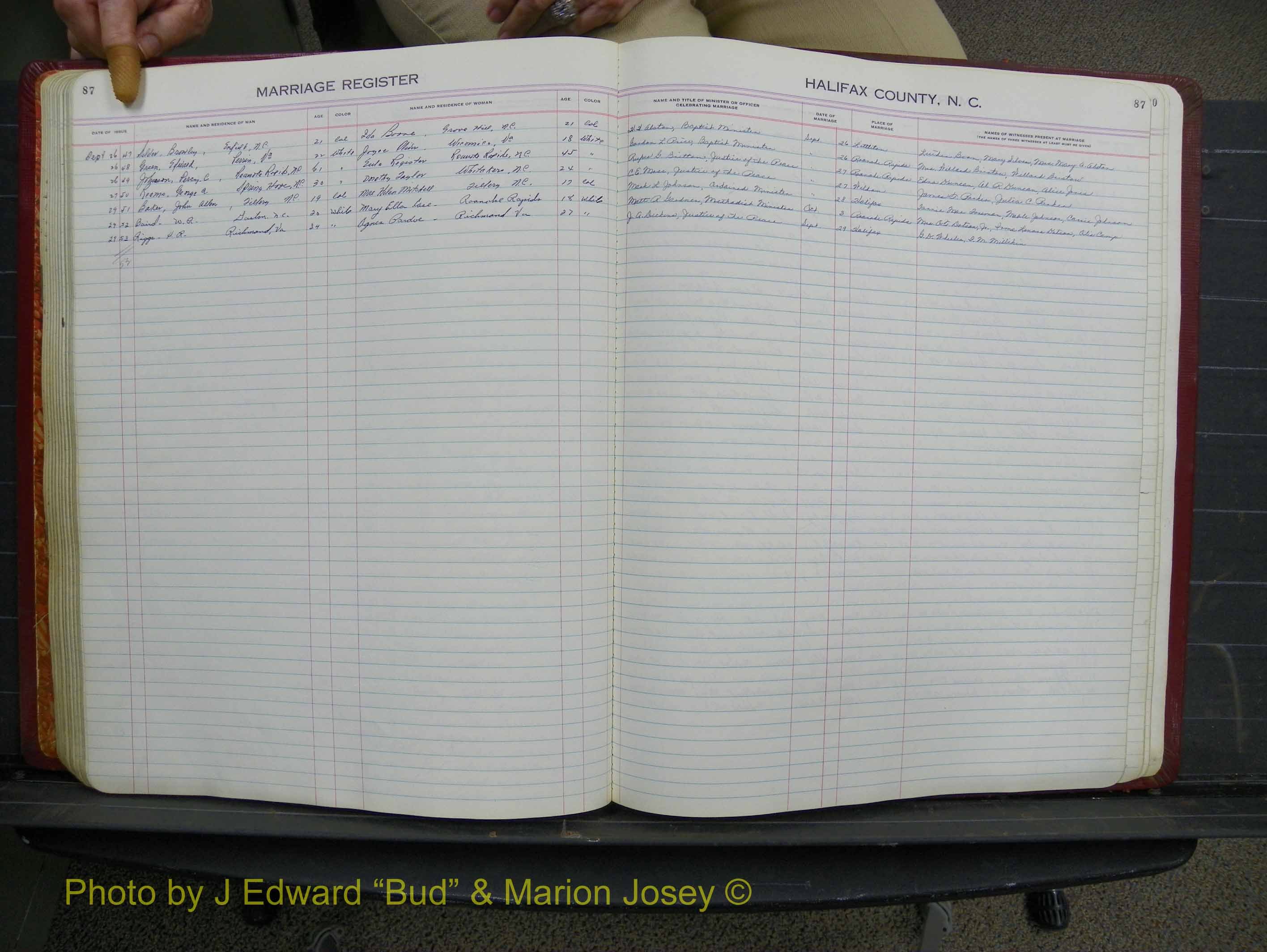 Halifax Marriage Book 12, 1939-1946 P 087.JPG