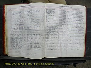 Halifax Marriage Book 12, 1939-1946 P 006.JPG