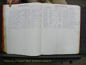 Halifax Marriage Book 12, 1939-1946 P 043.JPG