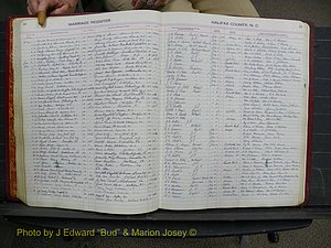 Halifax Marriage Book 12, 1939-1946 P 045.JPG