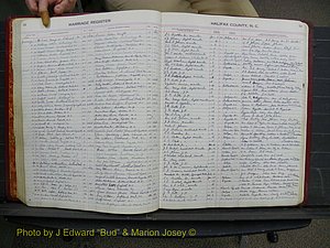 Halifax Marriage Book 12, 1939-1946 P 052.JPG