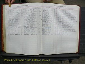Halifax Marriage Book 12, 1939-1946 P 076.JPG