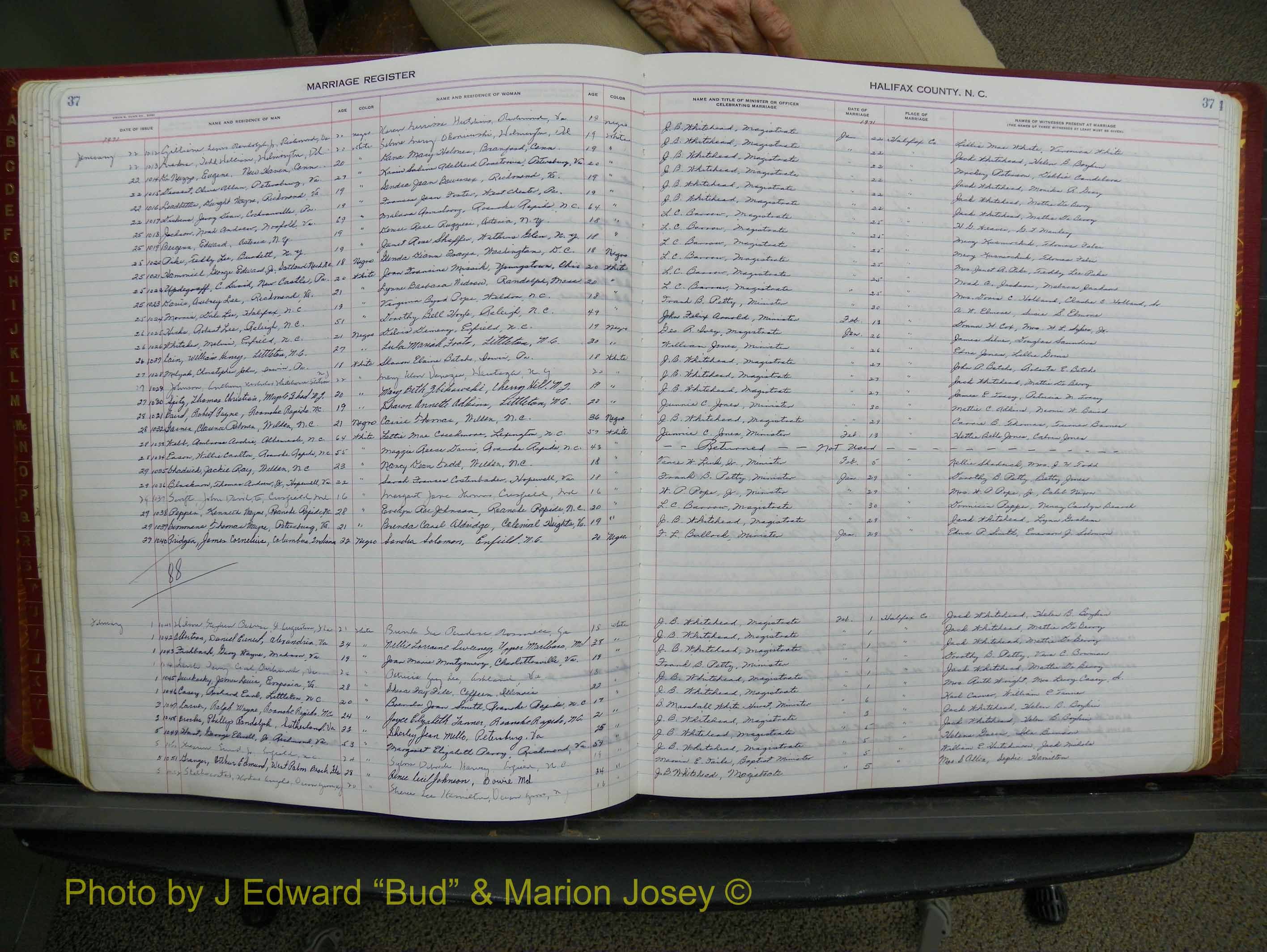 Halifax Marriage Book 17, 1969-1974 P 037.JPG