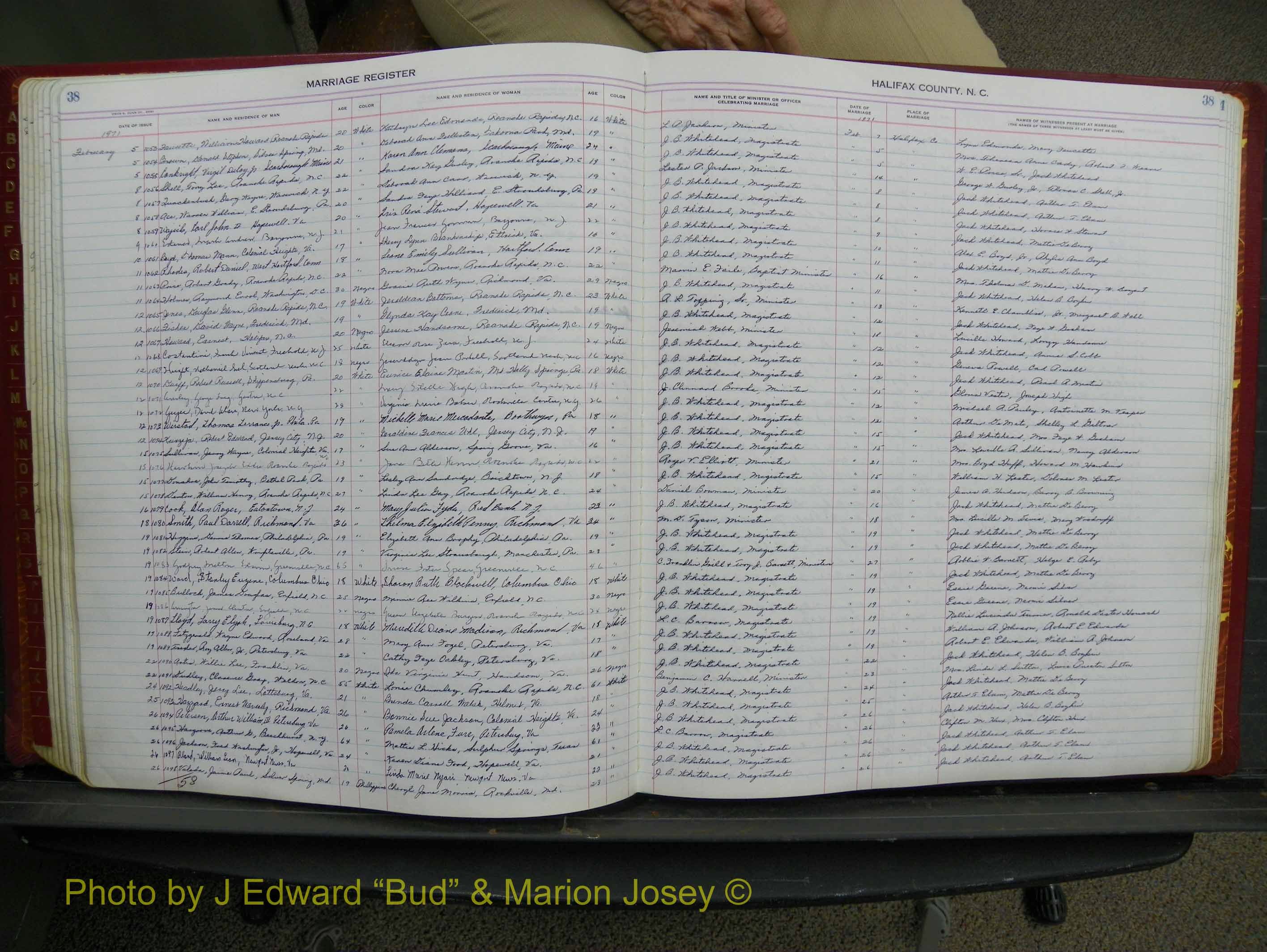 Halifax Marriage Book 17, 1969-1974 P 038.JPG