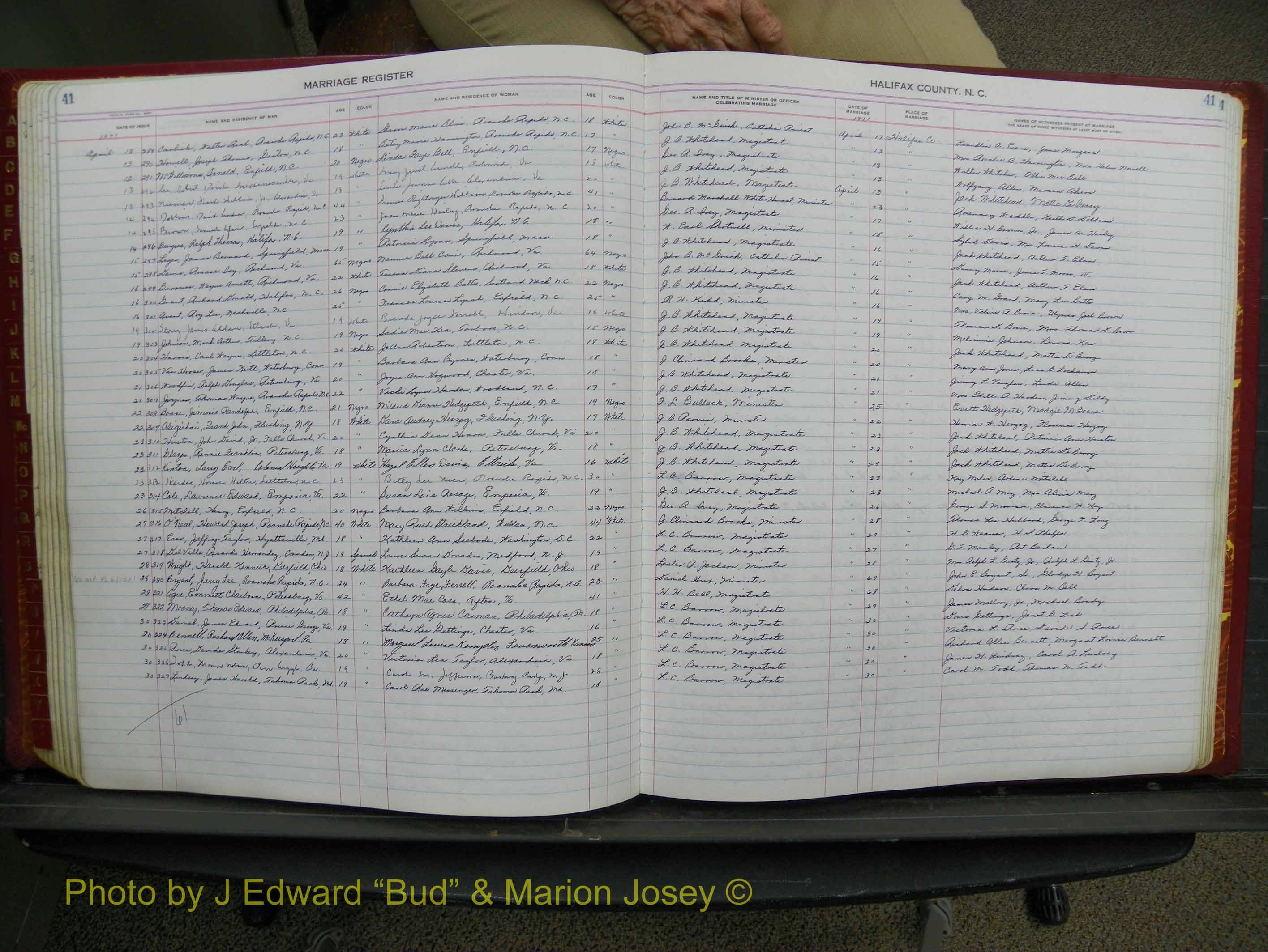 Halifax Marriage Book 17, 1969-1974 P 041.JPG