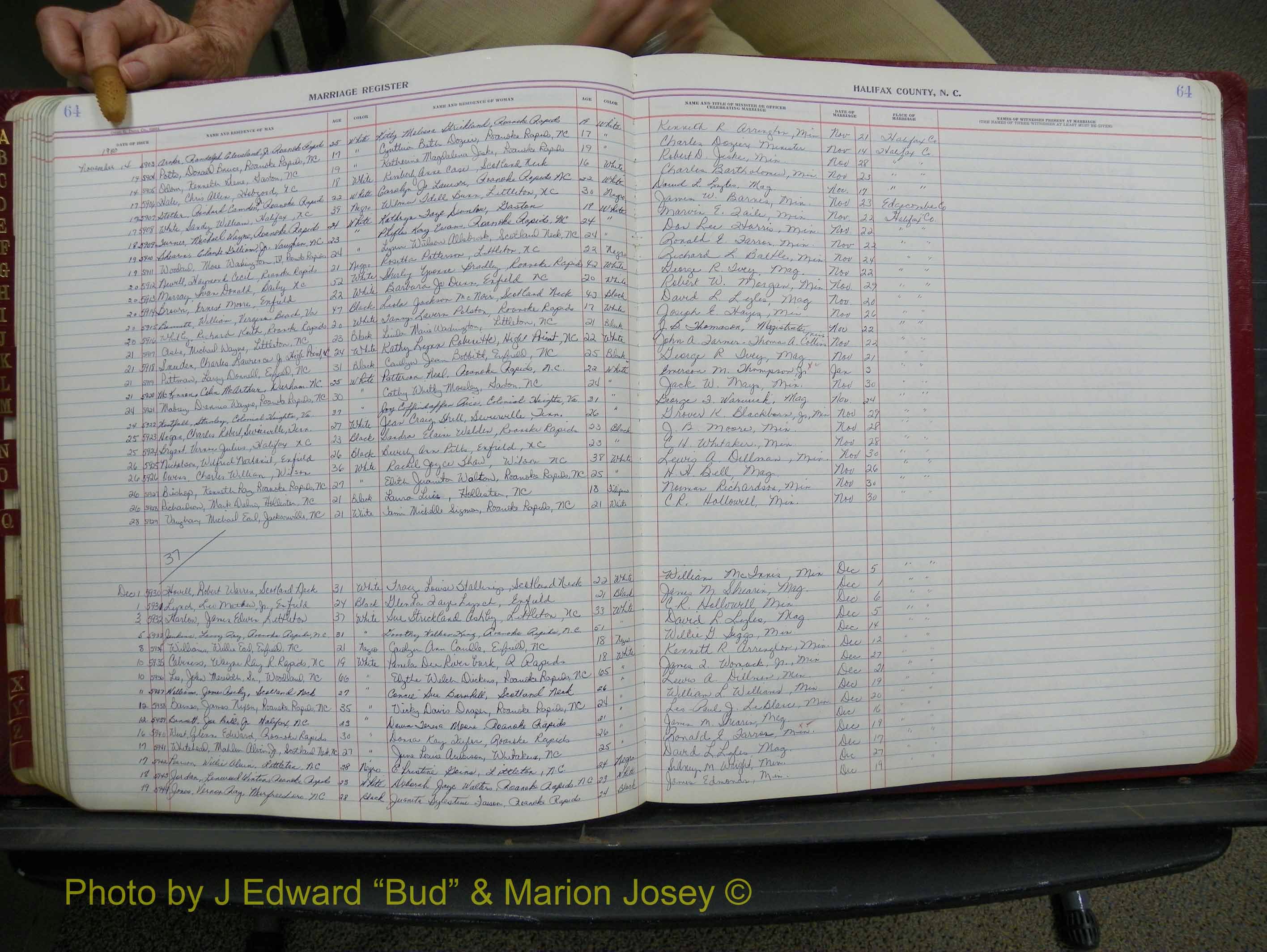 Halifax Marriage Book 18, 1975-1983 P 064.JPG