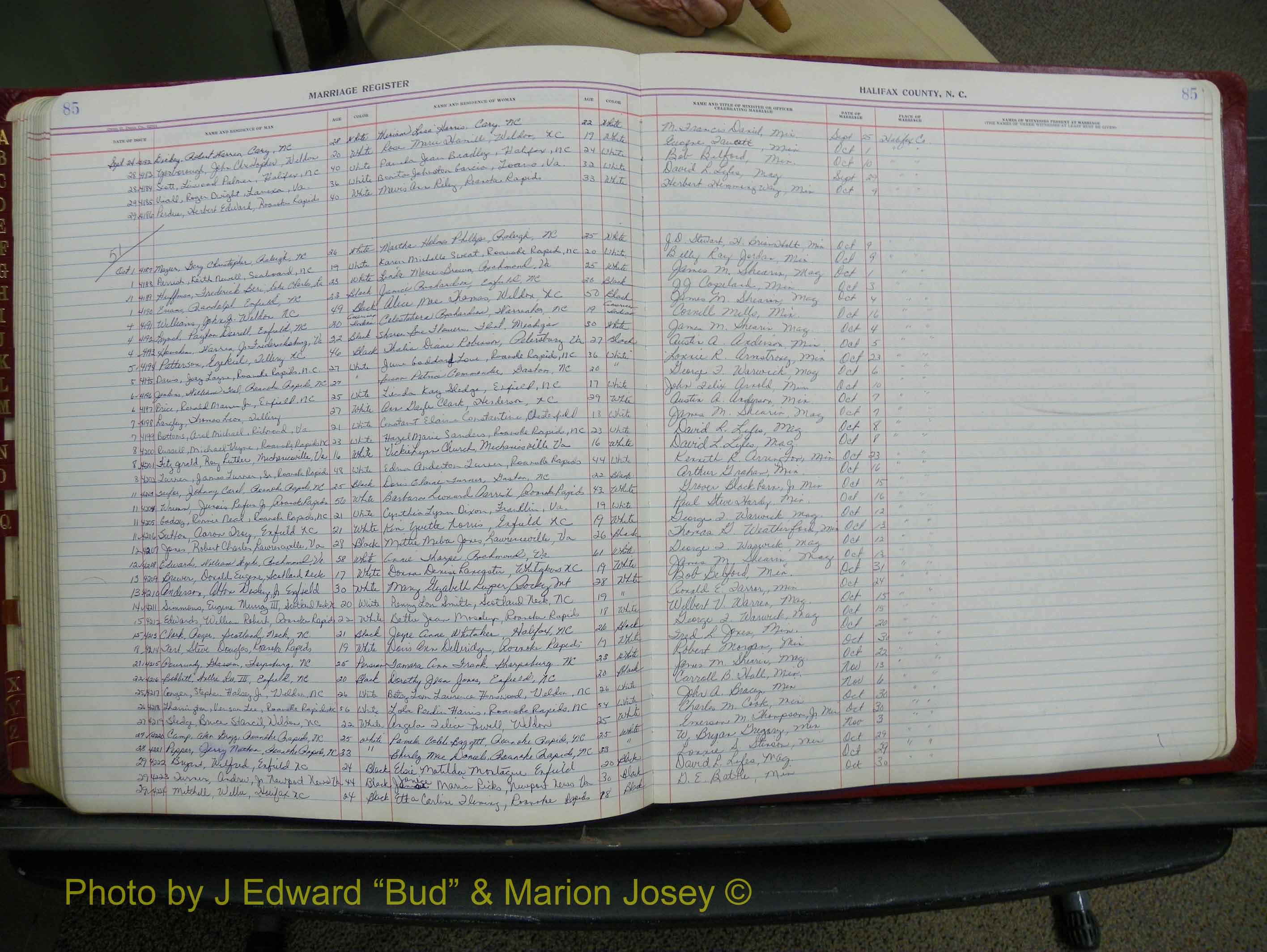 Halifax Marriage Book 18, 1975-1983 P 085.JPG