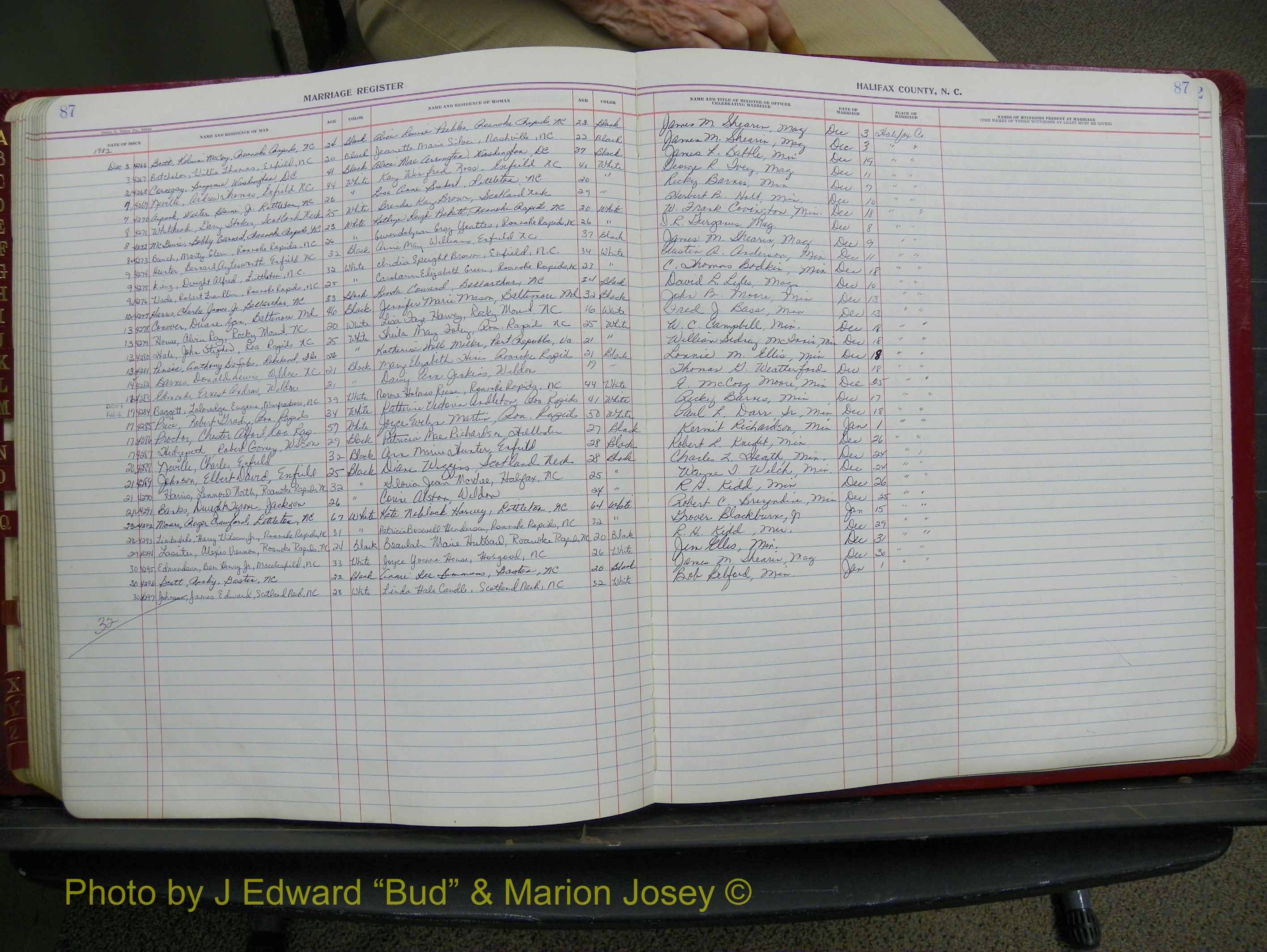 Halifax Marriage Book 18, 1975-1983 P 087.JPG
