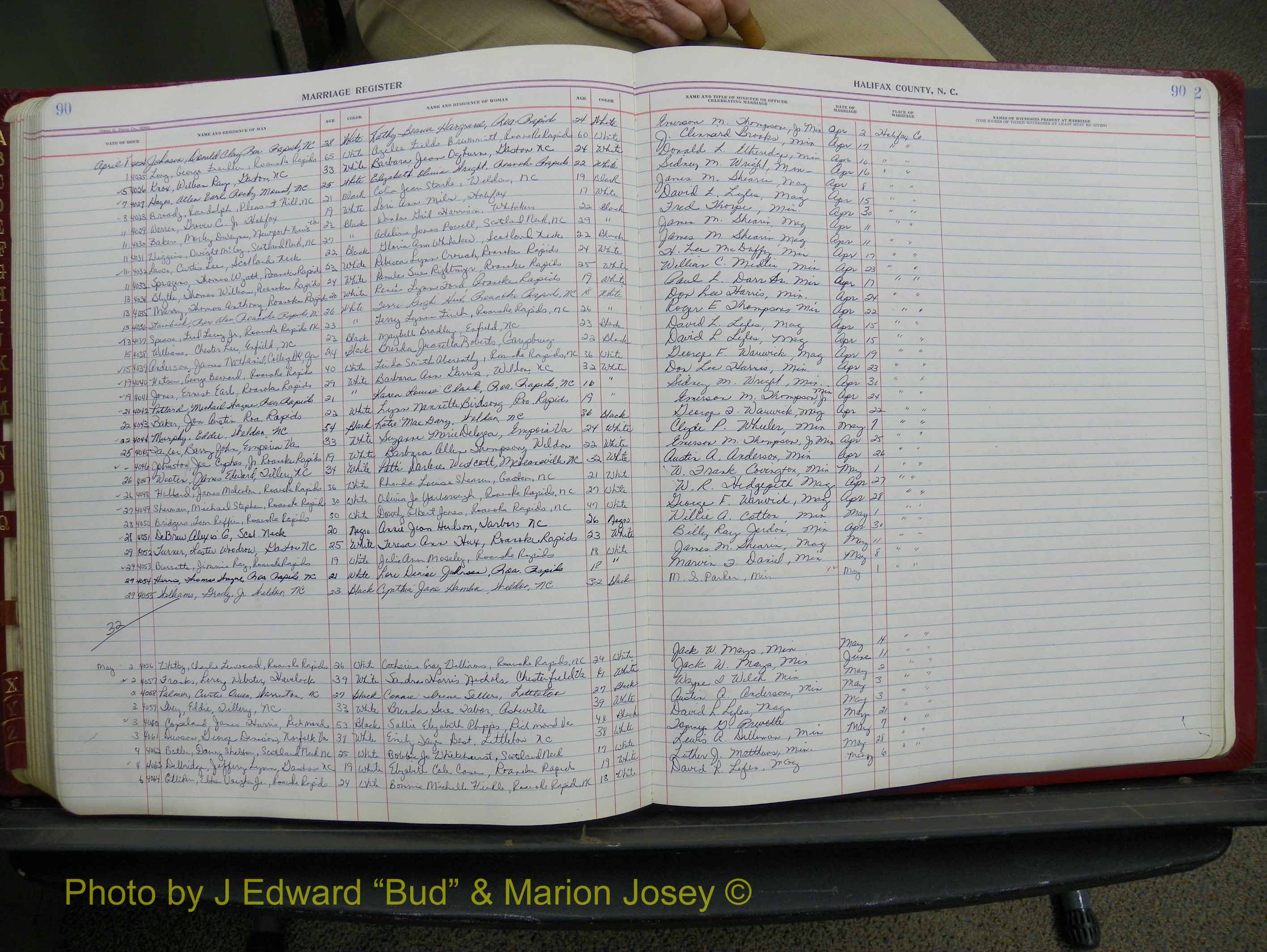 Halifax Marriage Book 18, 1975-1983 P 090.JPG