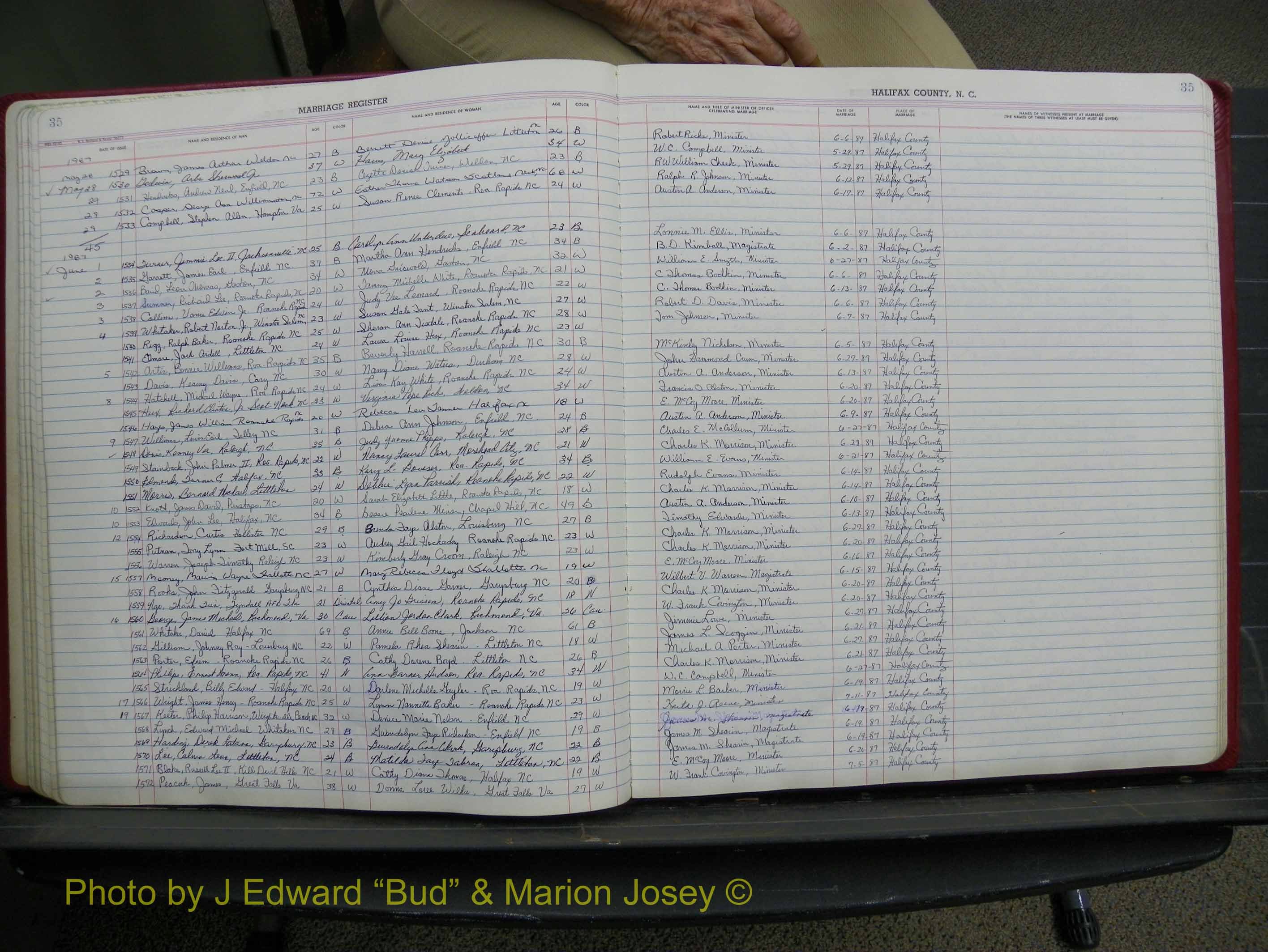 Halifax Marriage Book 19, 1984-1993 P 035.JPG