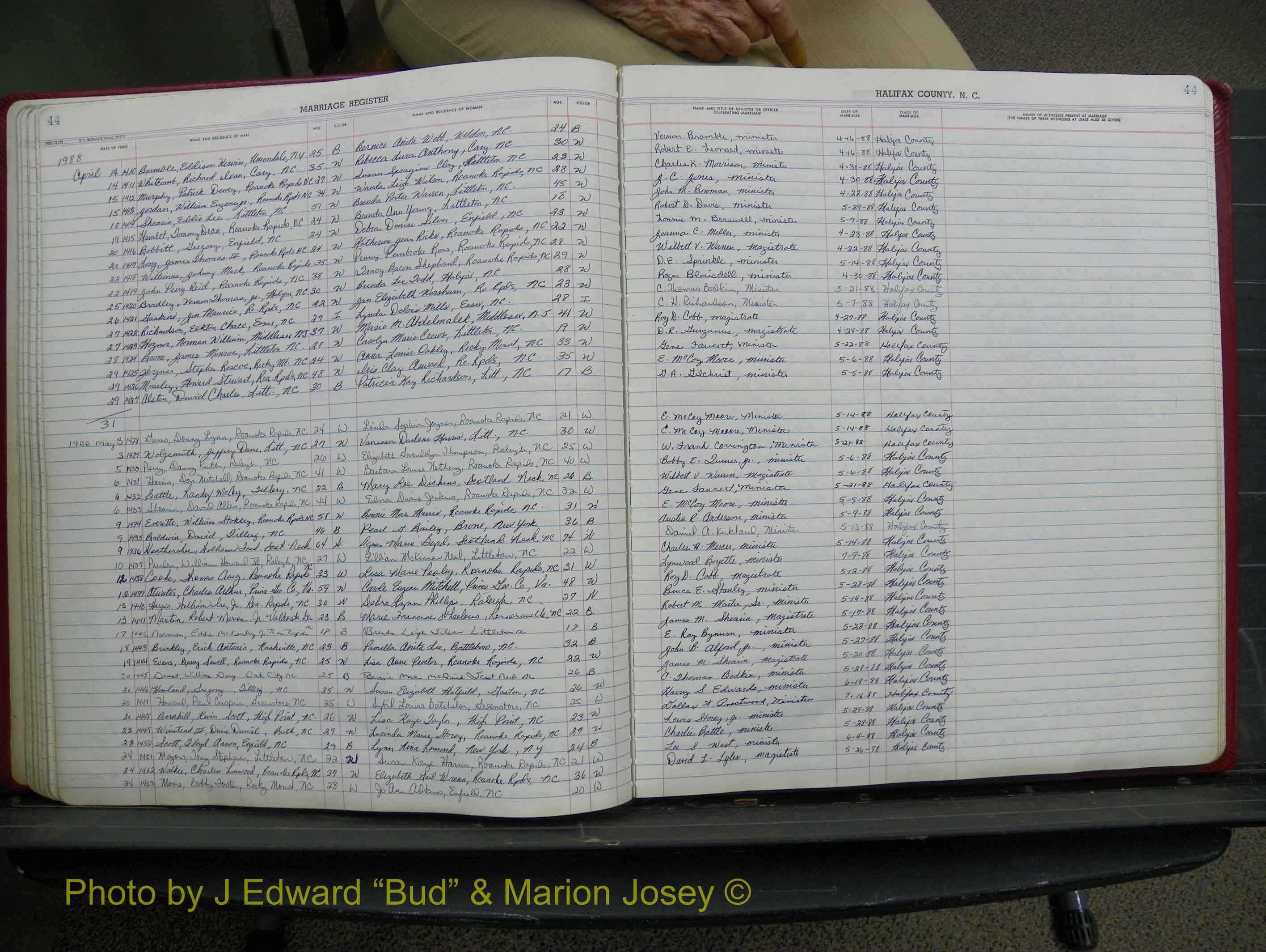 Halifax Marriage Book 19, 1984-1993 P 044.JPG