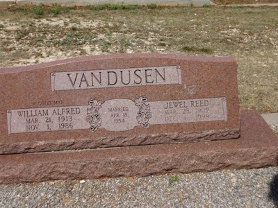 Van Dusen, William Alfred & Mattie Jewell Reed, Elderodo Cem, Schleicher Co, TX.jpg