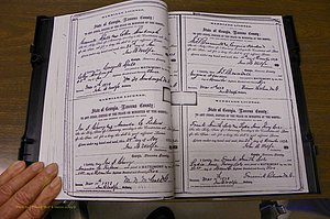 Laurens Co, GA, Marriages 1870 - 1879, P 082-083.JPG