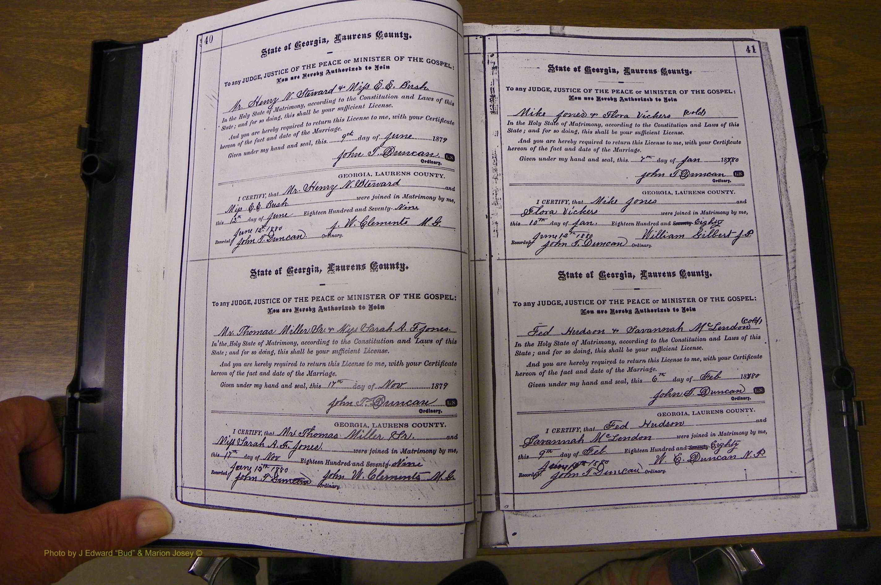 Laurens Co, GA, Marriages 1879 - 1886, P 040-041.JPG