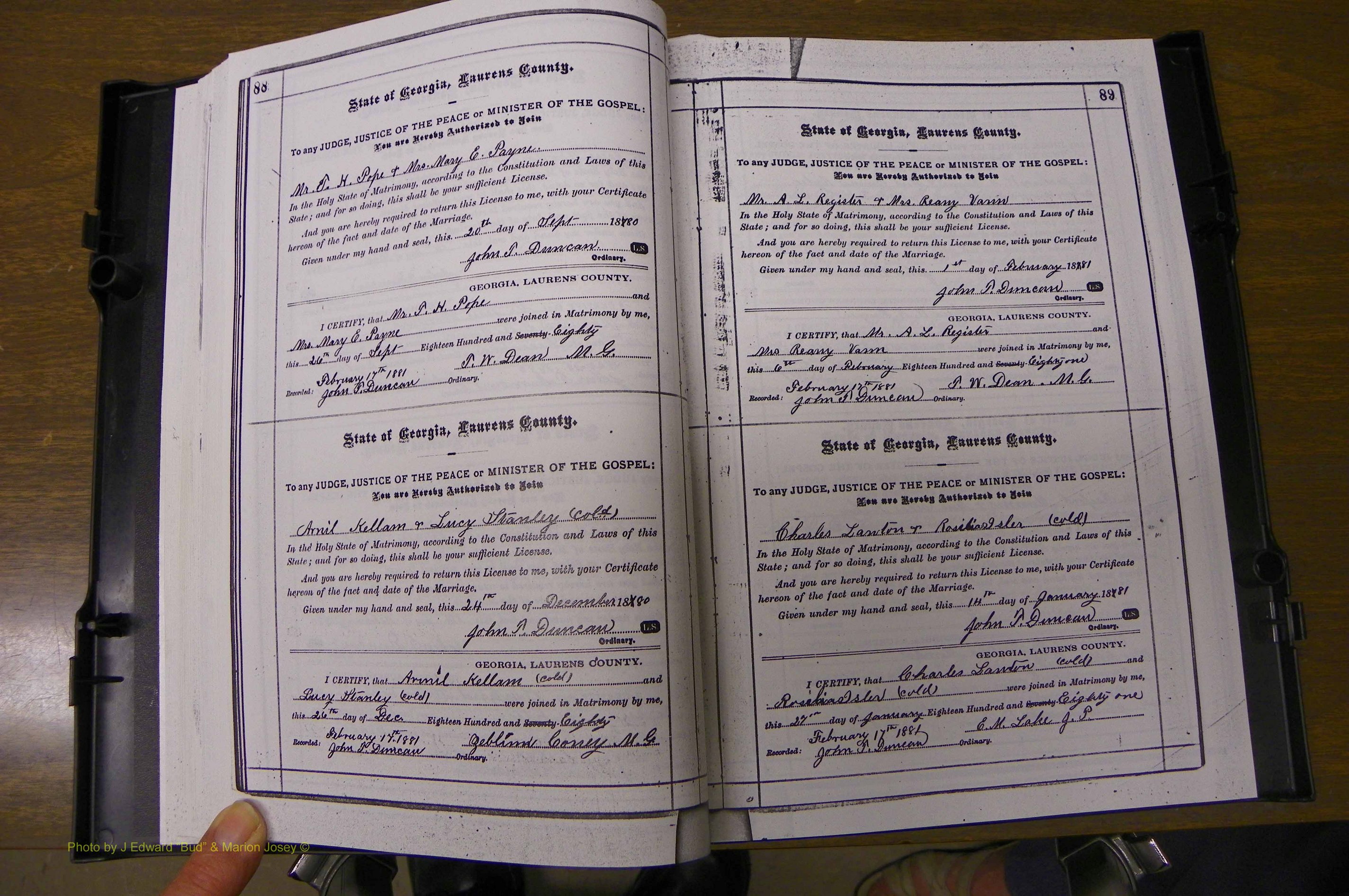 Laurens Co, GA, Marriages 1879 - 1886, P 088-089.JPG