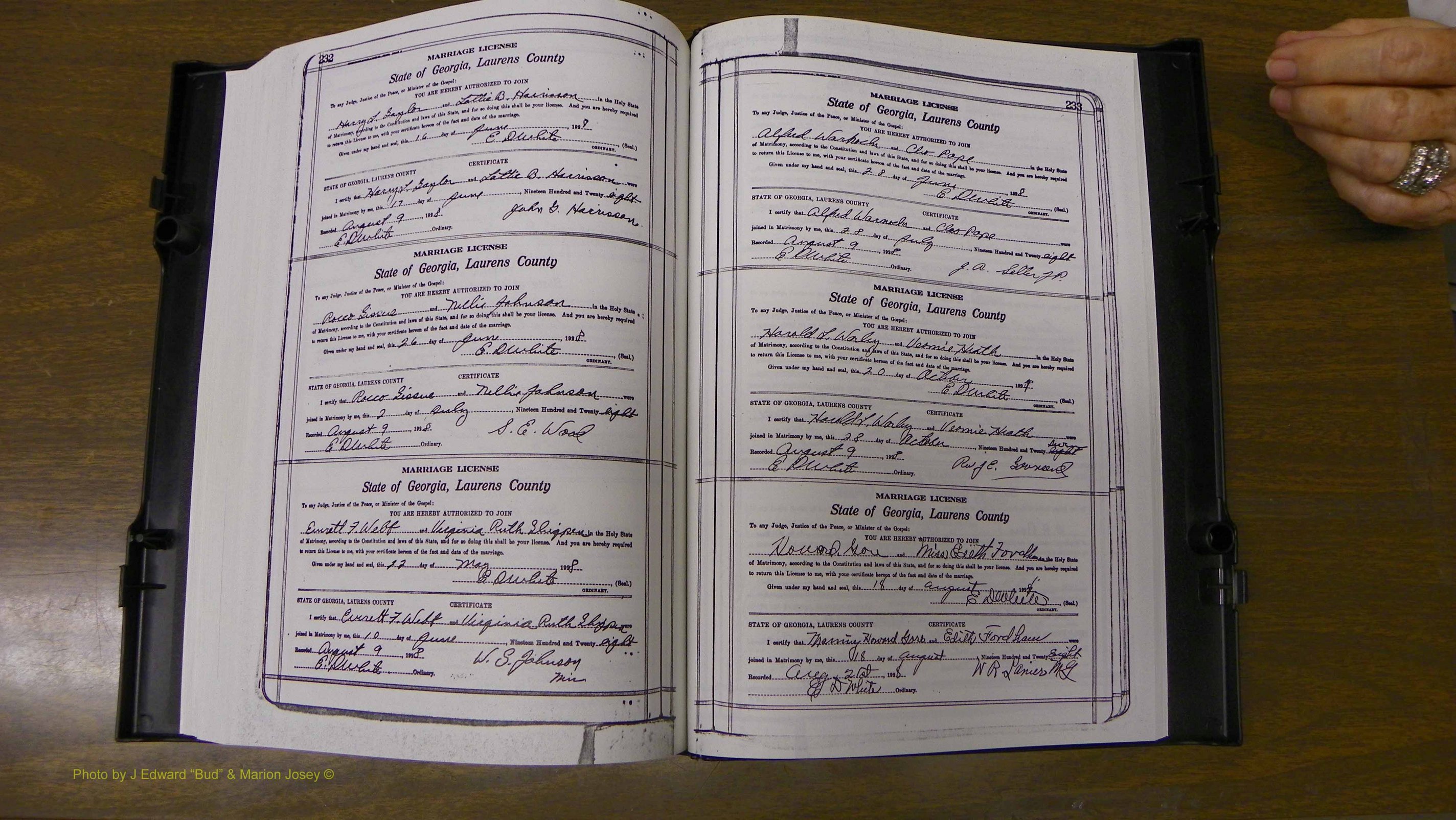 Laurens Co, GA, Marriages Book S, 1924 - 1934, White, P 232-233.JPG