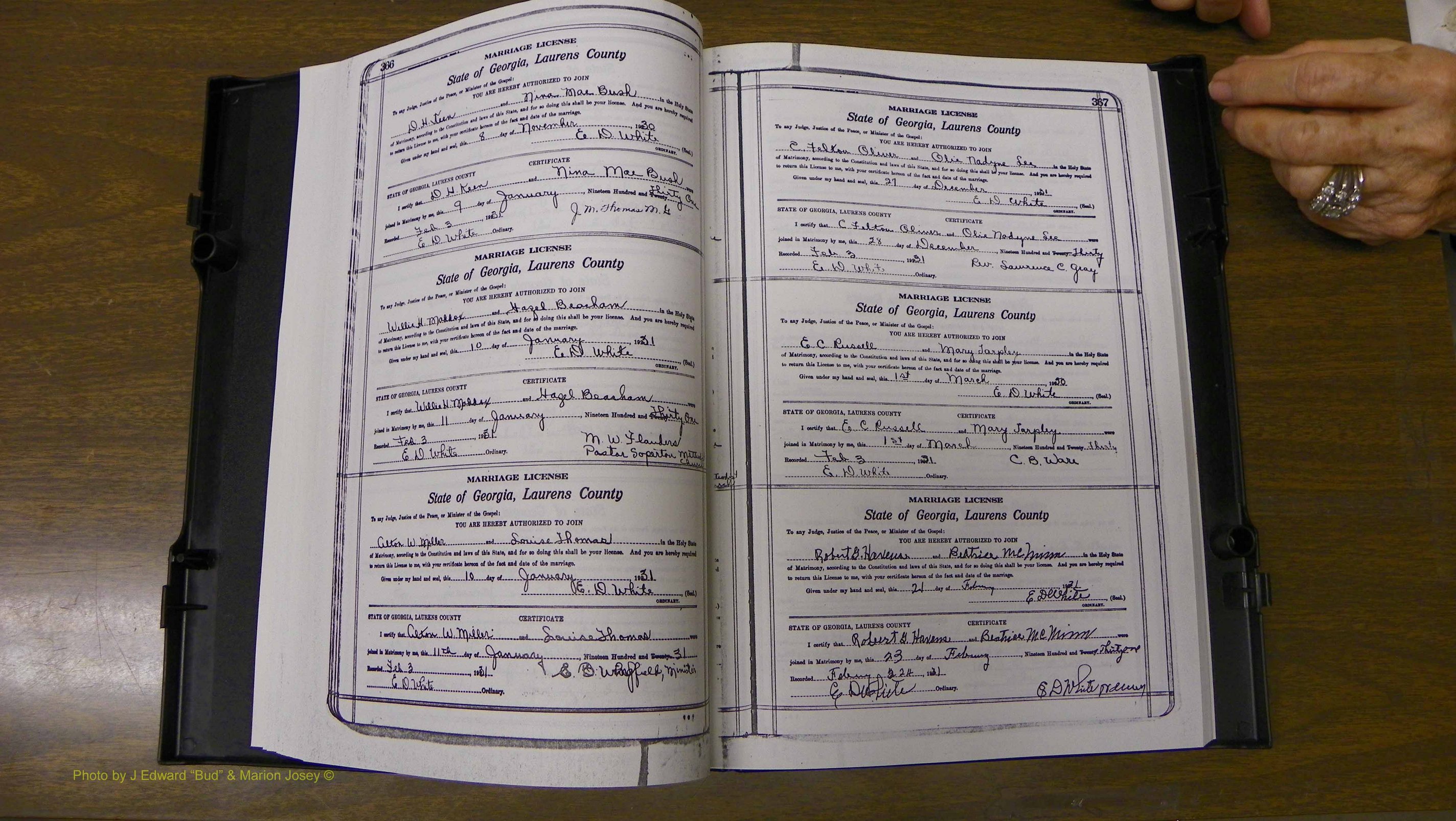 Laurens Co, GA, Marriages Book S, 1924 - 1934, White, P 366-367.JPG