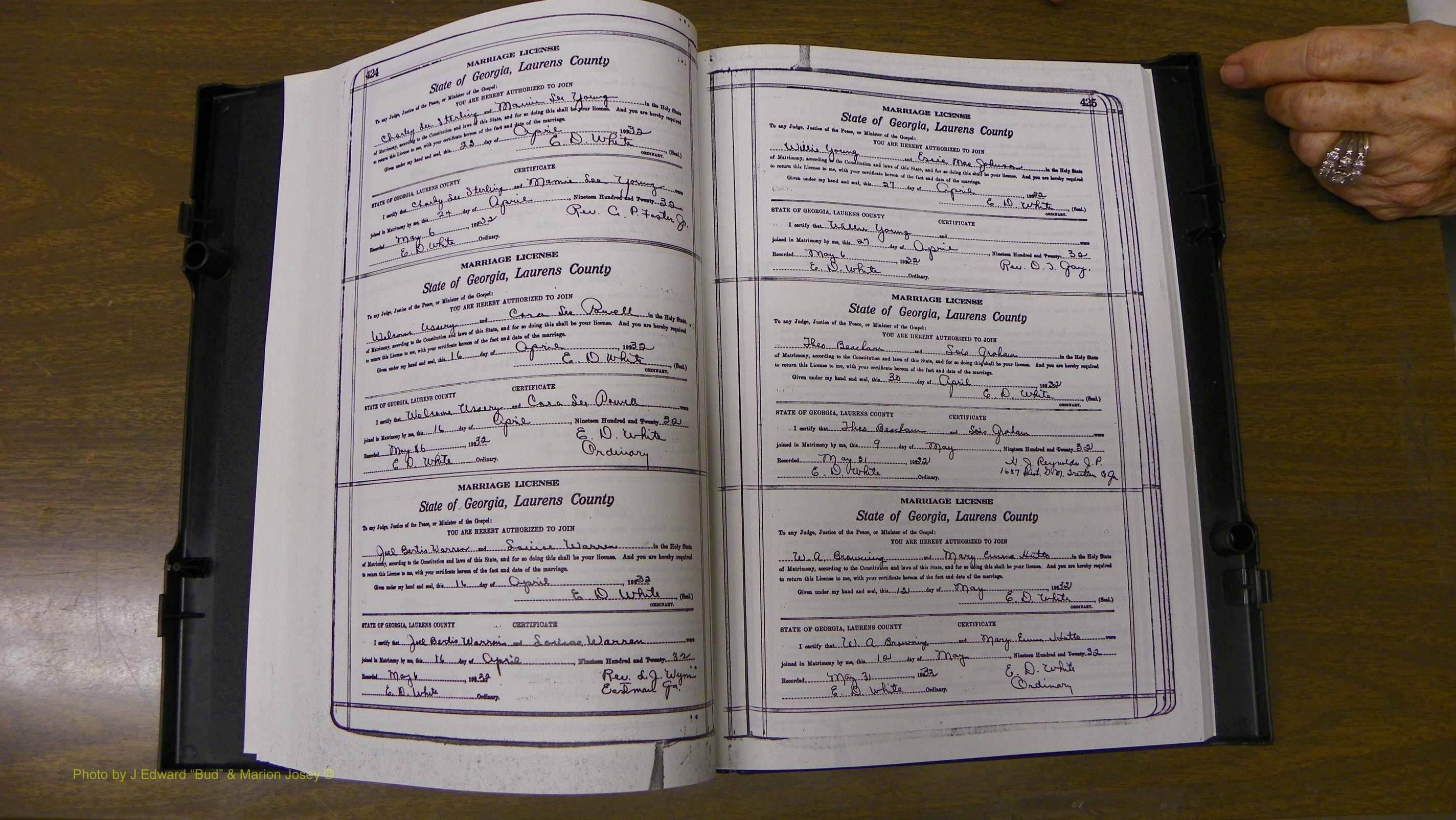Laurens Co, GA, Marriages Book S, 1924 - 1934, White, P 424-425.JPG