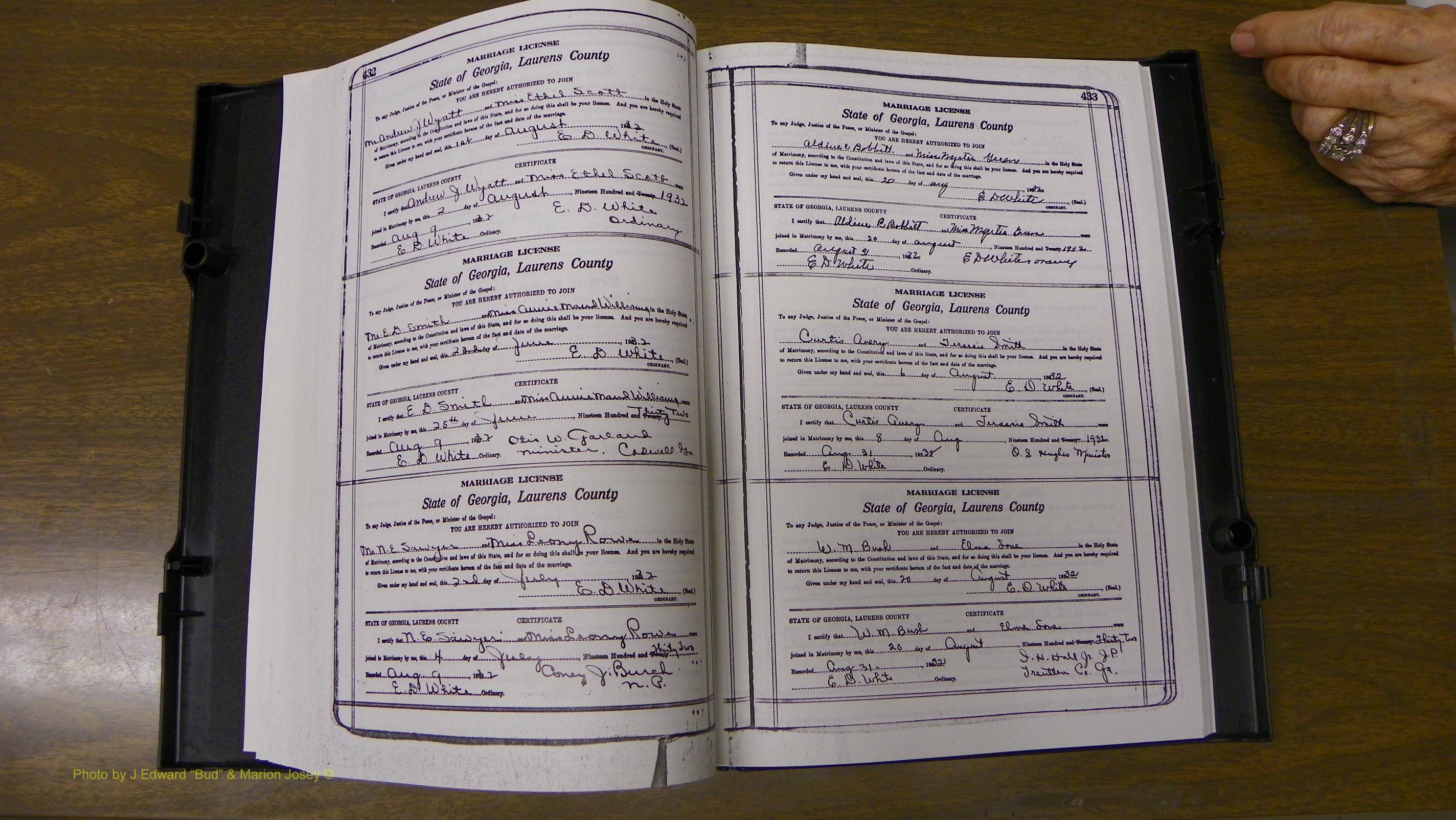 Laurens Co, GA, Marriages Book S, 1924 - 1934, White, P 432-433.JPG