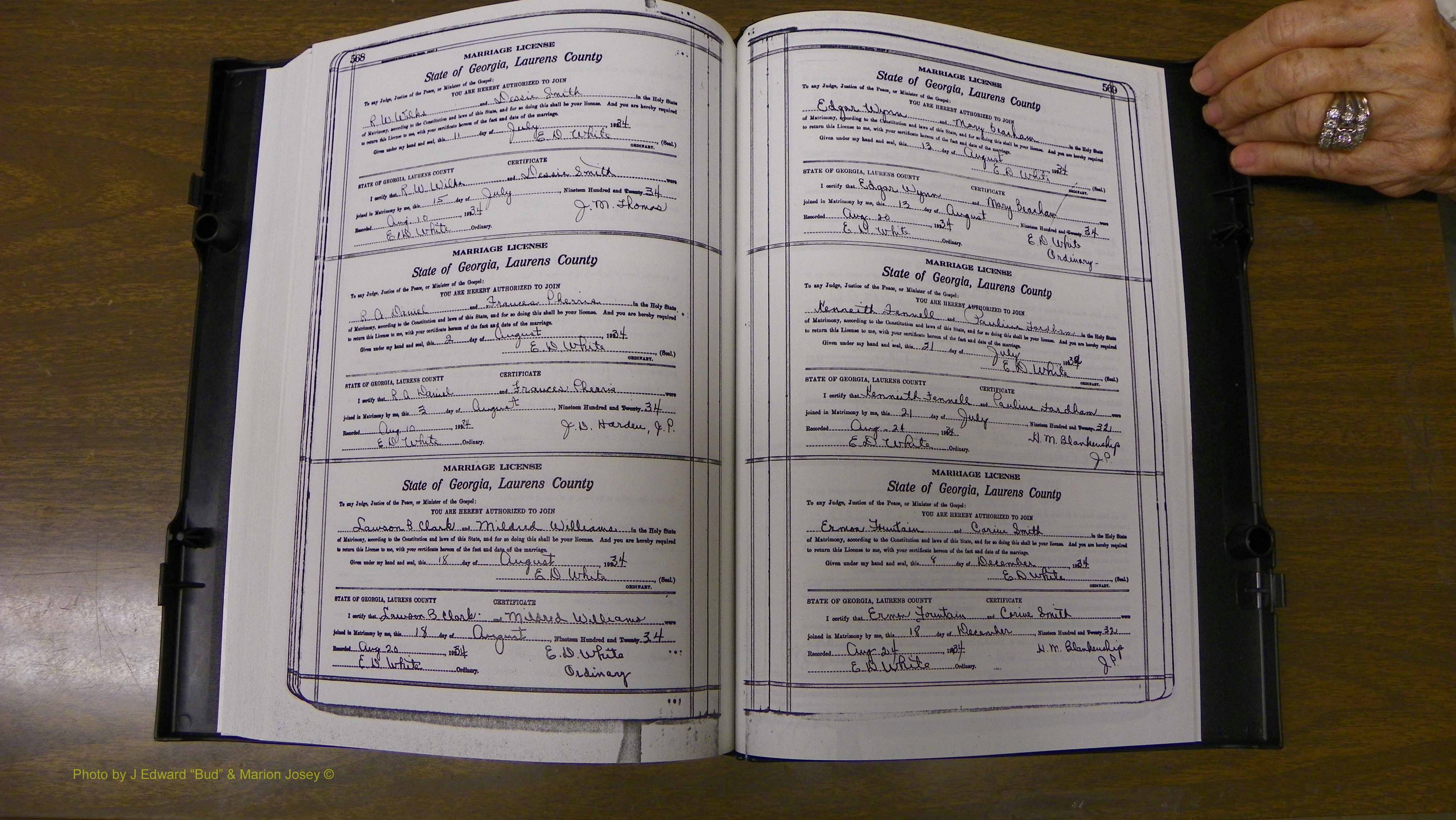 Laurens Co, GA, Marriages Book S, 1924 - 1934, White, P 568-569.JPG