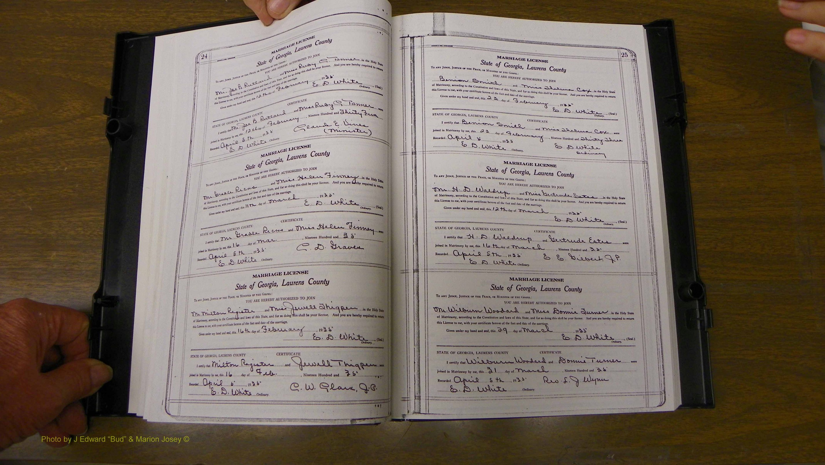Laurens Co, GA, Marriages Book U, 1934 - 1944, White, P 024-025.JPG