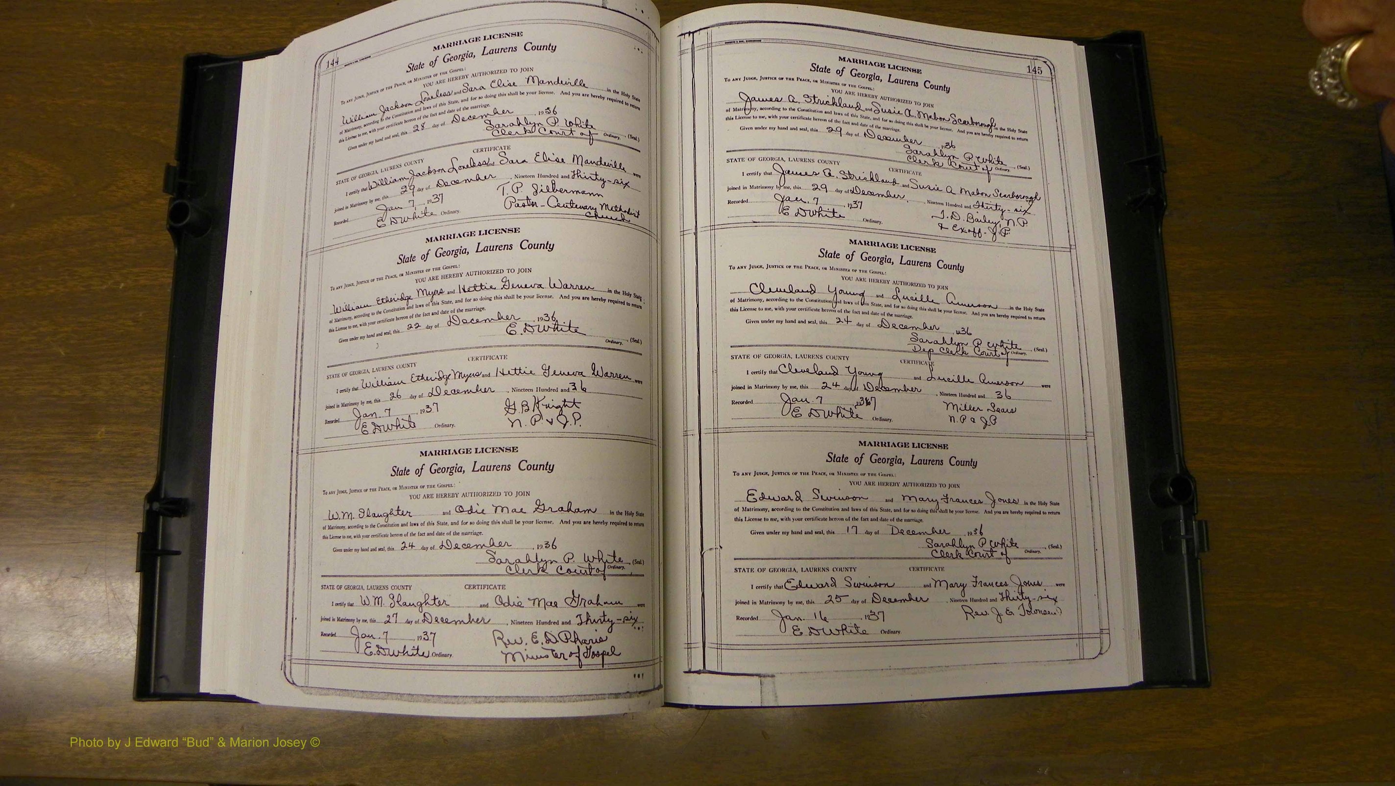 Laurens Co, GA, Marriages Book U, 1934 - 1944, White, P 144-145.JPG