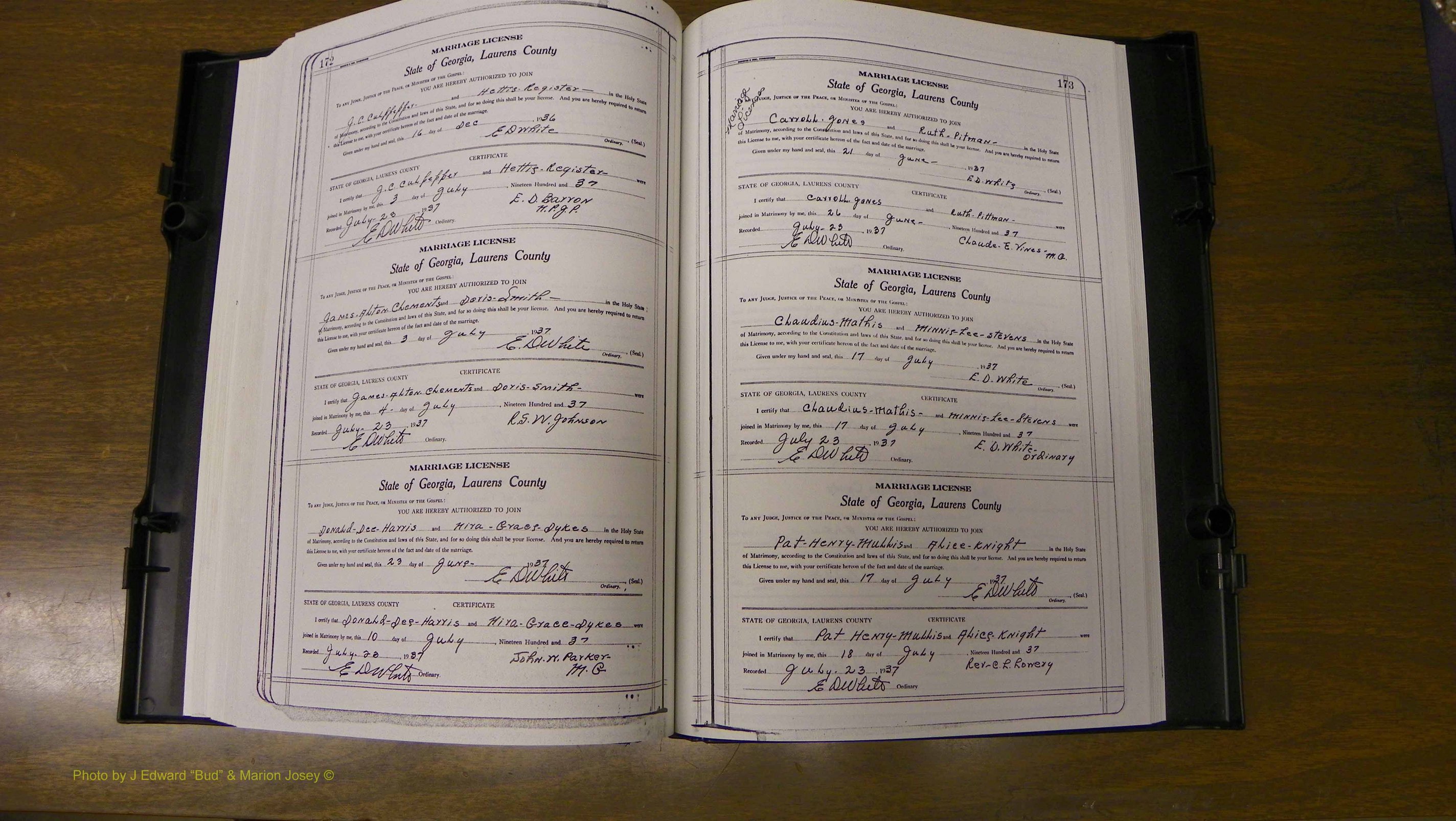 Laurens Co, GA, Marriages Book U, 1934 - 1944, White, P 172-173.JPG