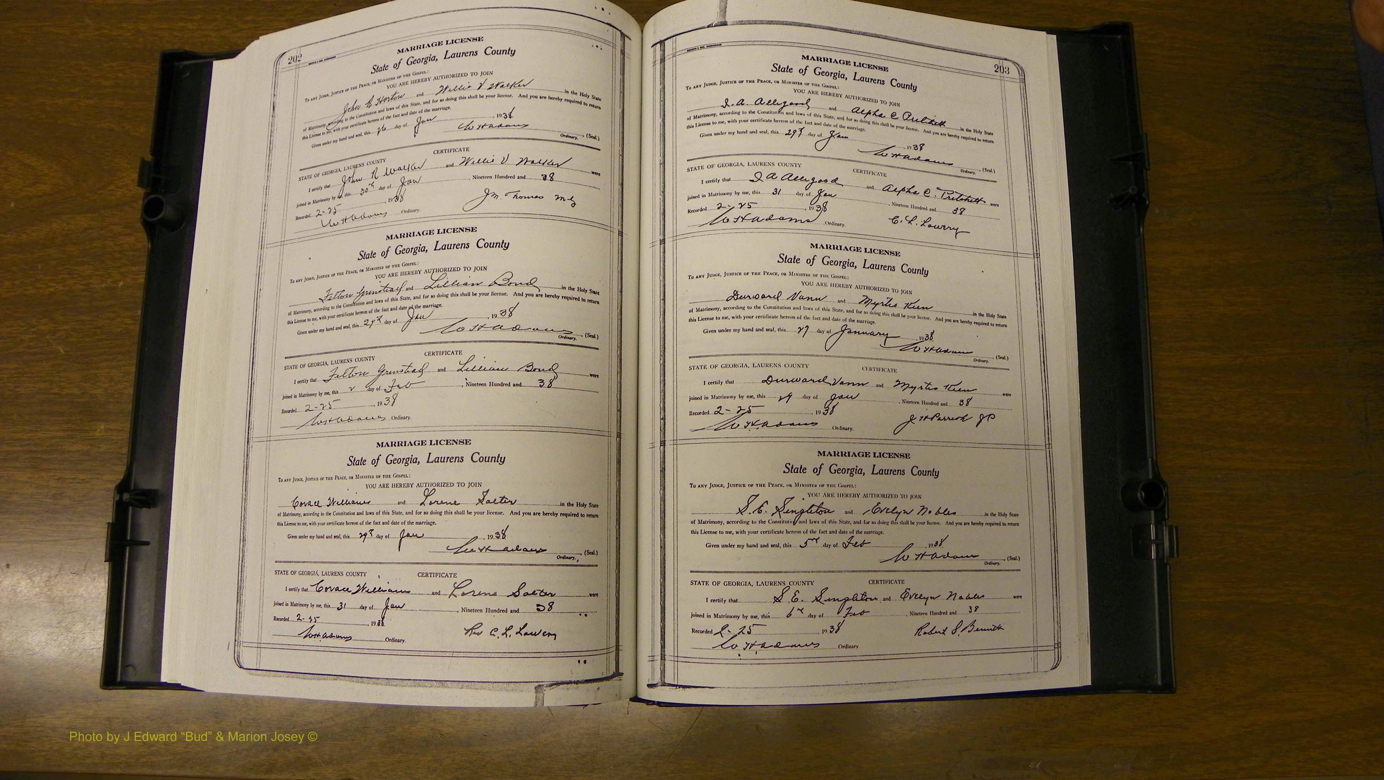 Laurens Co, GA, Marriages Book U, 1934 - 1944, White, P 202-203.JPG