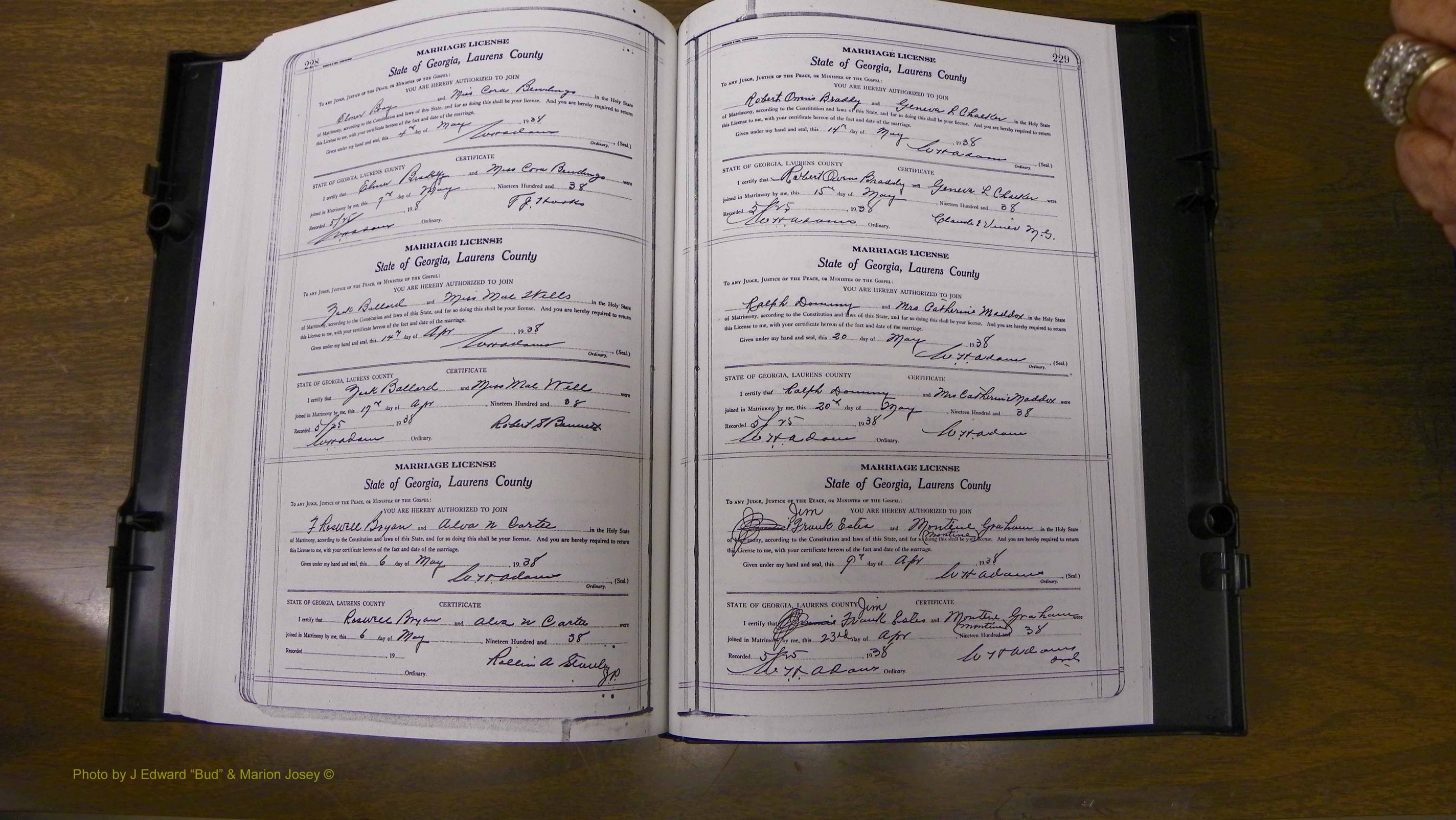Laurens Co, GA, Marriages Book U, 1934 - 1944, White, P 228-229.JPG