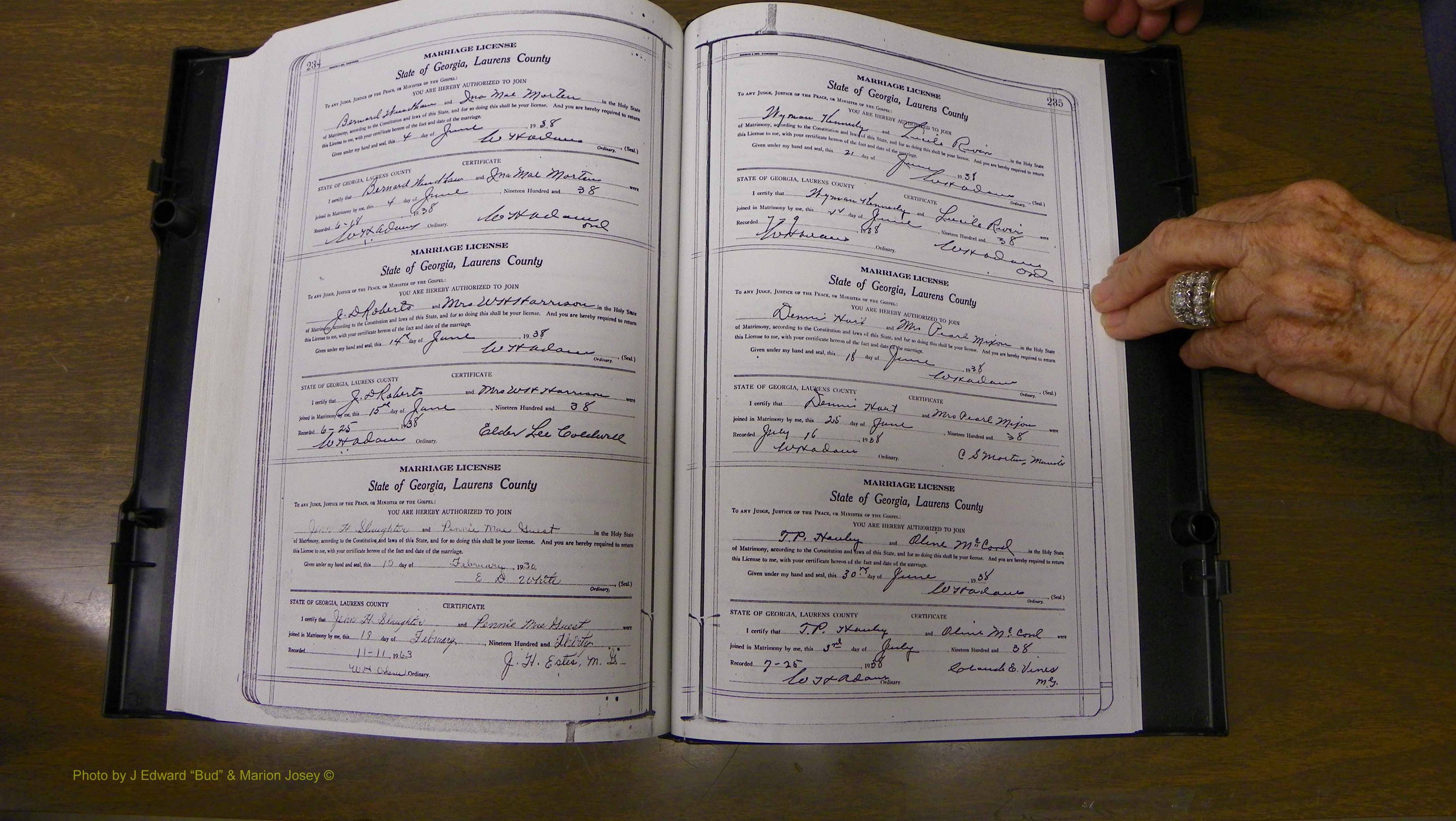 Laurens Co, GA, Marriages Book U, 1934 - 1944, White, P 234-235.JPG