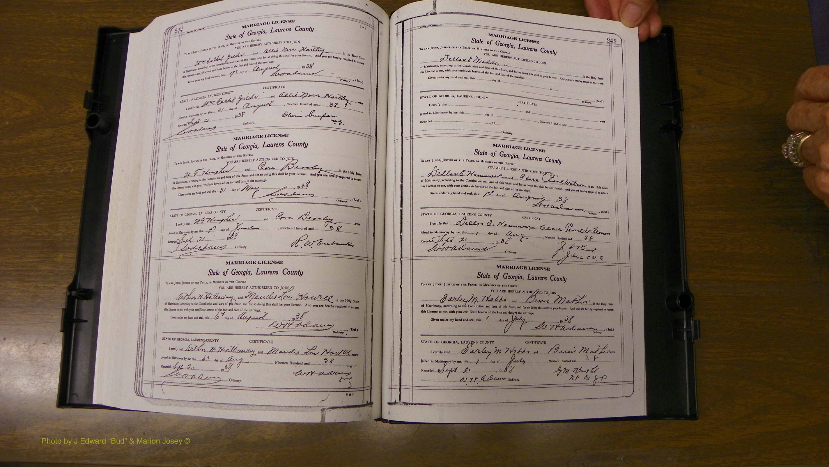 Laurens Co, GA, Marriages Book U, 1934 - 1944, White, P 244-245.JPG