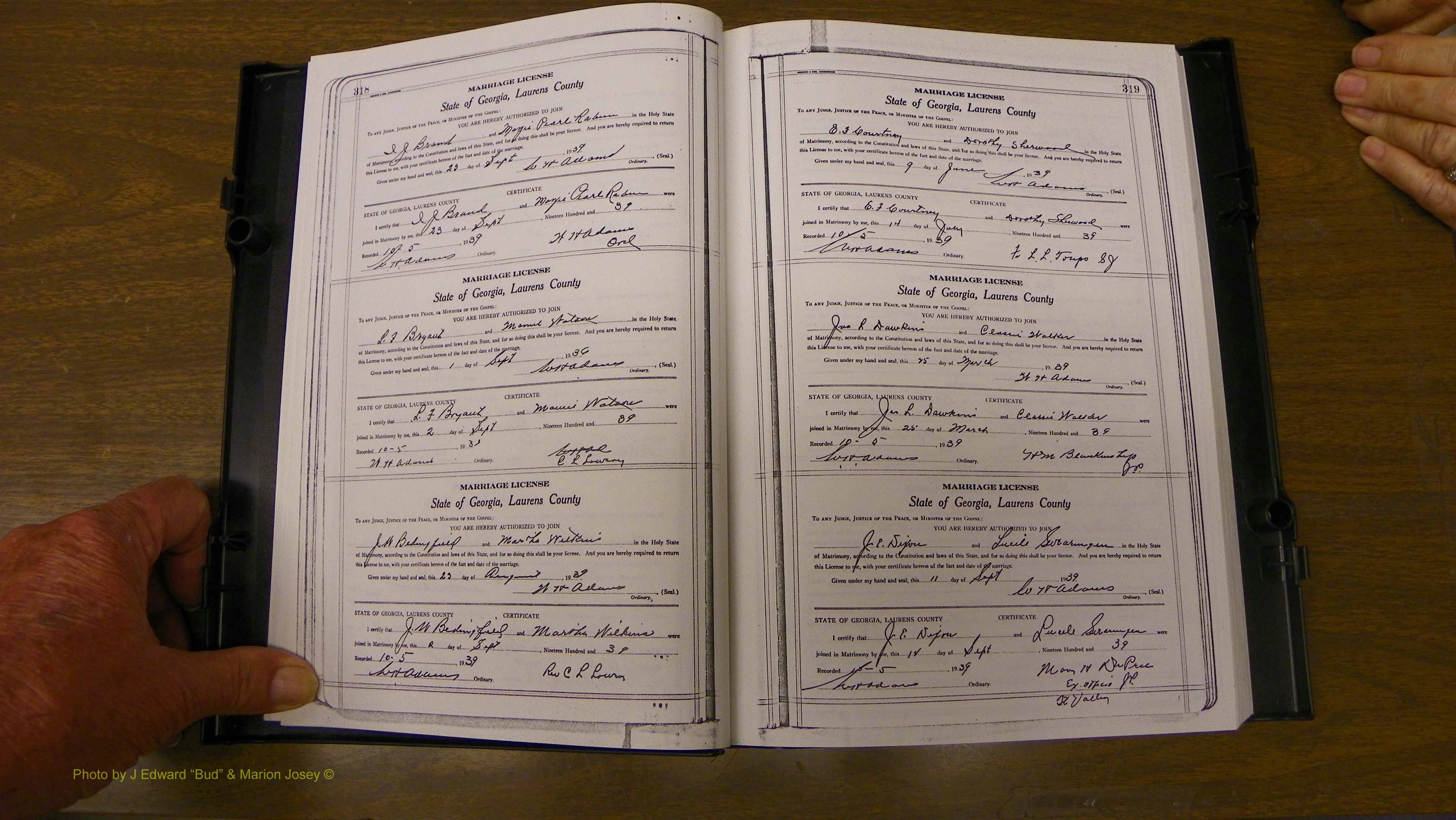 Laurens Co, GA, Marriages Book U, 1934 - 1944, White, P 318-319.JPG