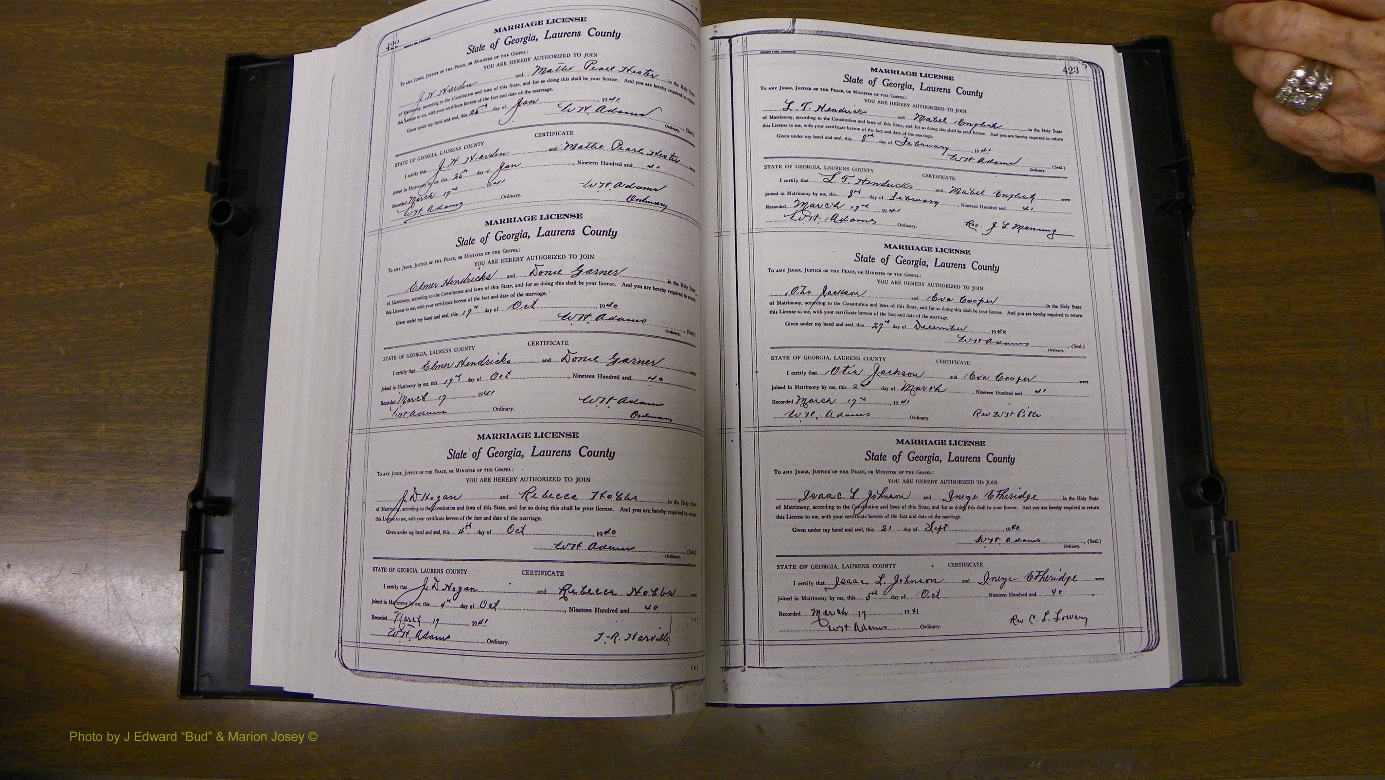 Laurens Co, GA, Marriages Book U, 1934 - 1944, White, P 422-423.JPG