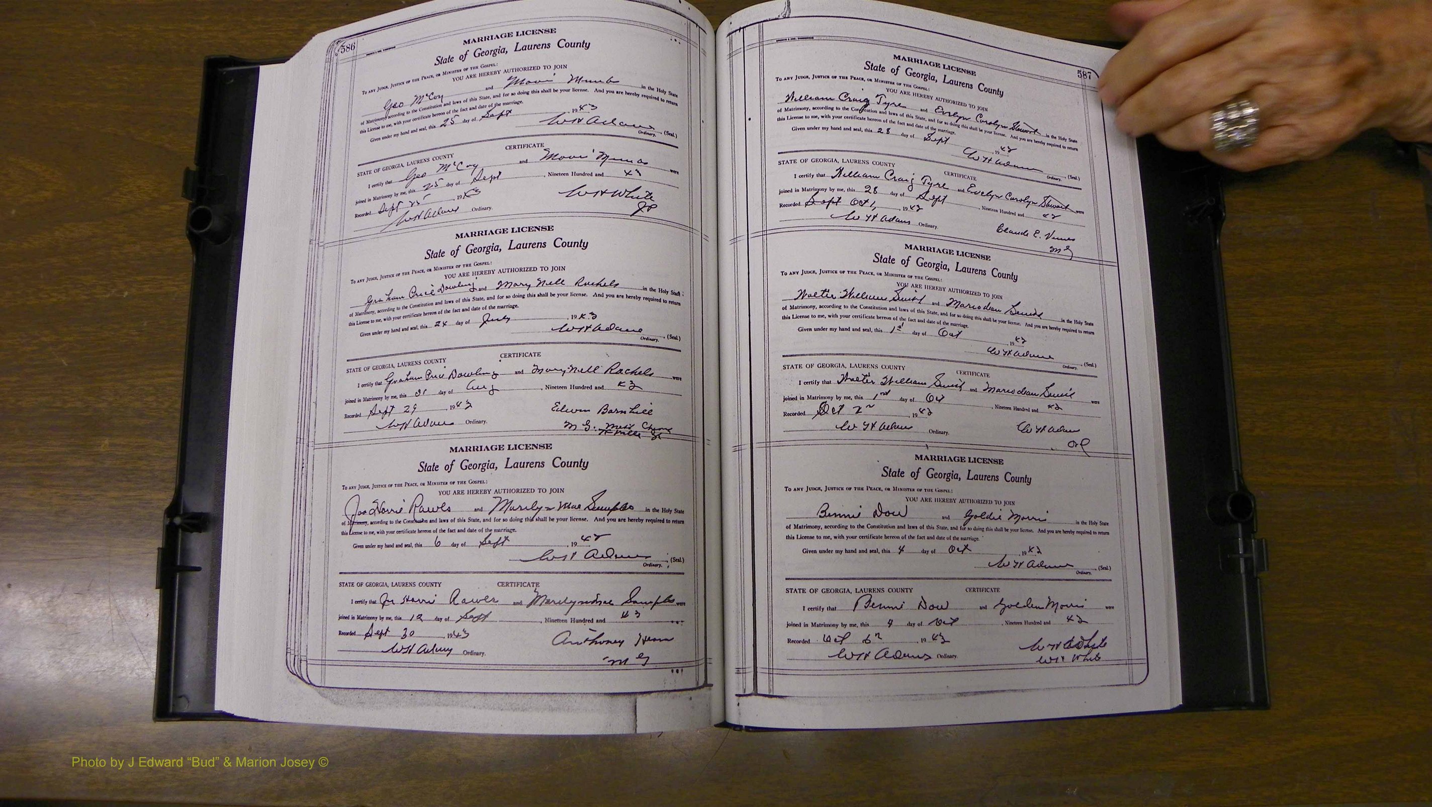 Laurens Co, GA, Marriages Book U, 1934 - 1944, White, P 586-587.JPG