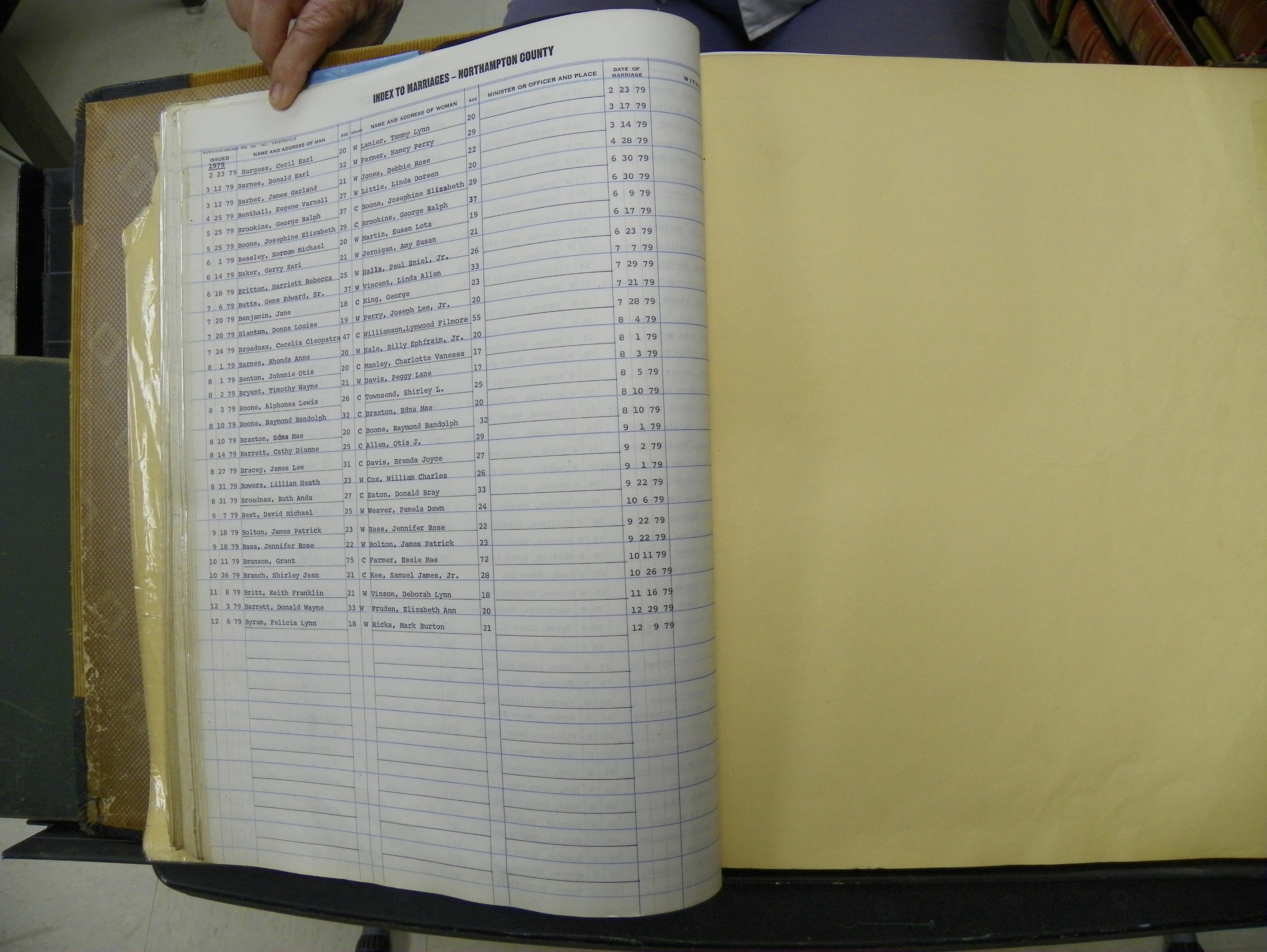 Northampton Marriages Book 1 (139).JPG