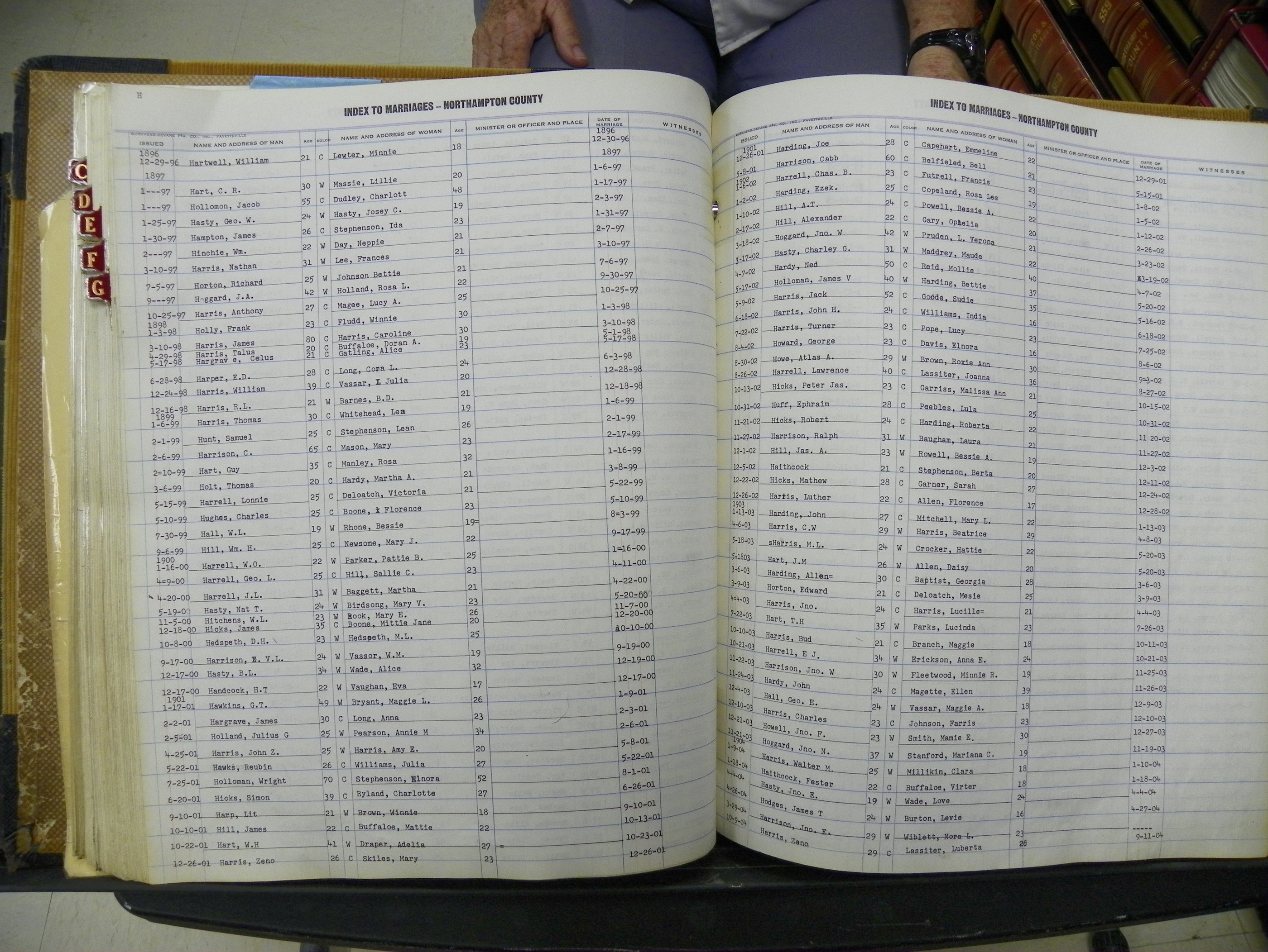 Northampton Marriages Book 1 (203).JPG