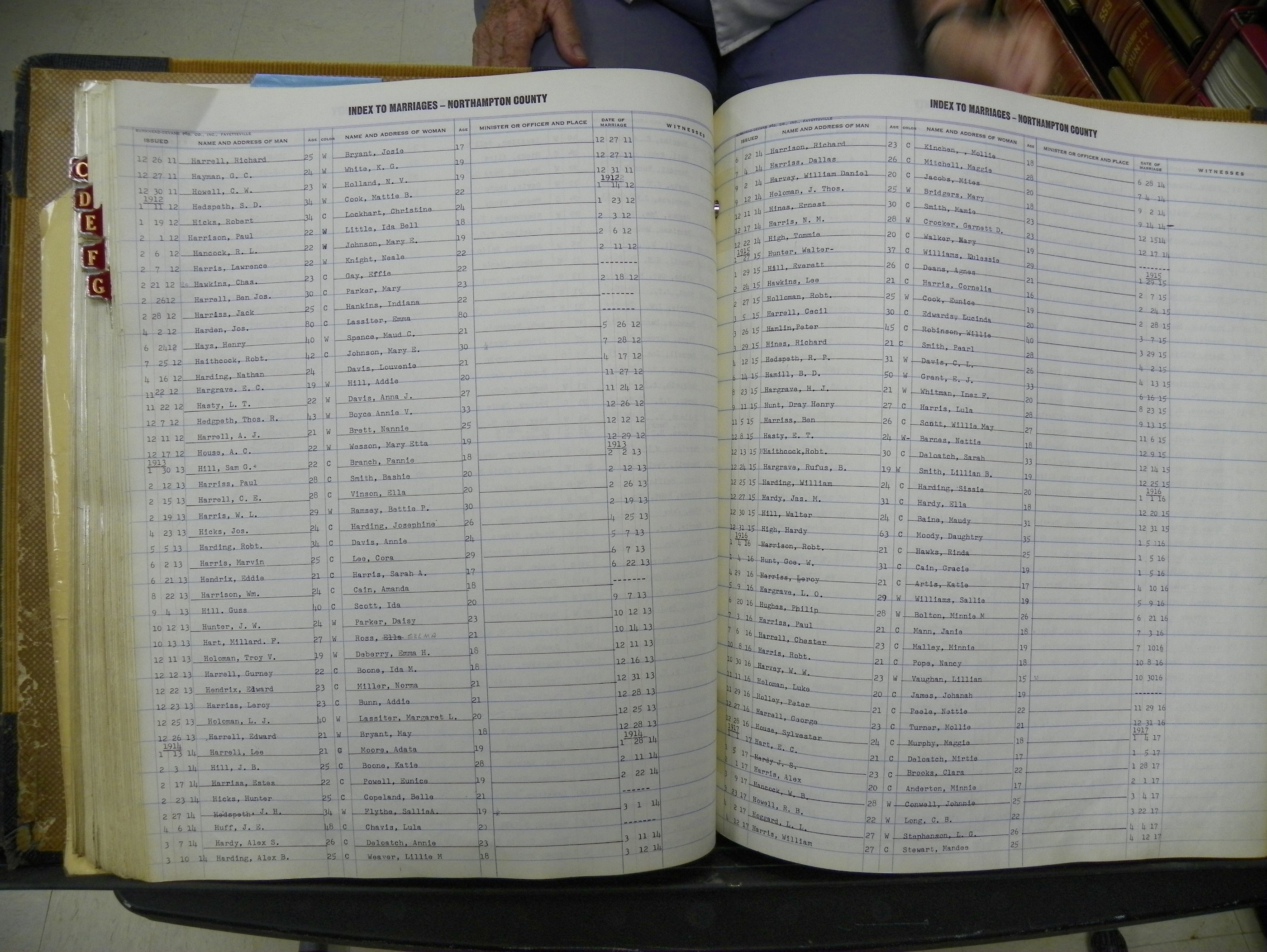 Northampton Marriages Book 1 (205).JPG