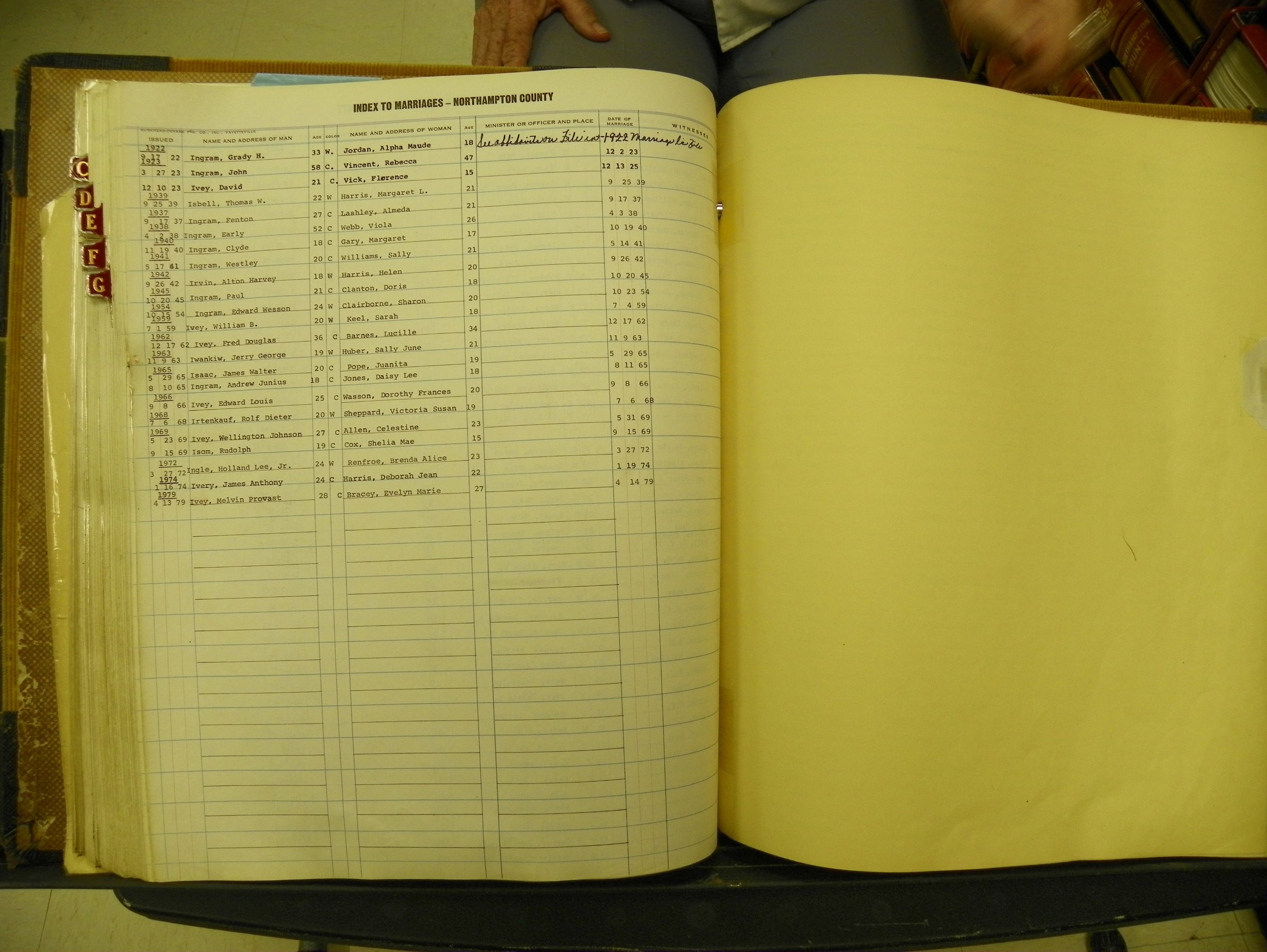 Northampton Marriages Book 1 (213).JPG